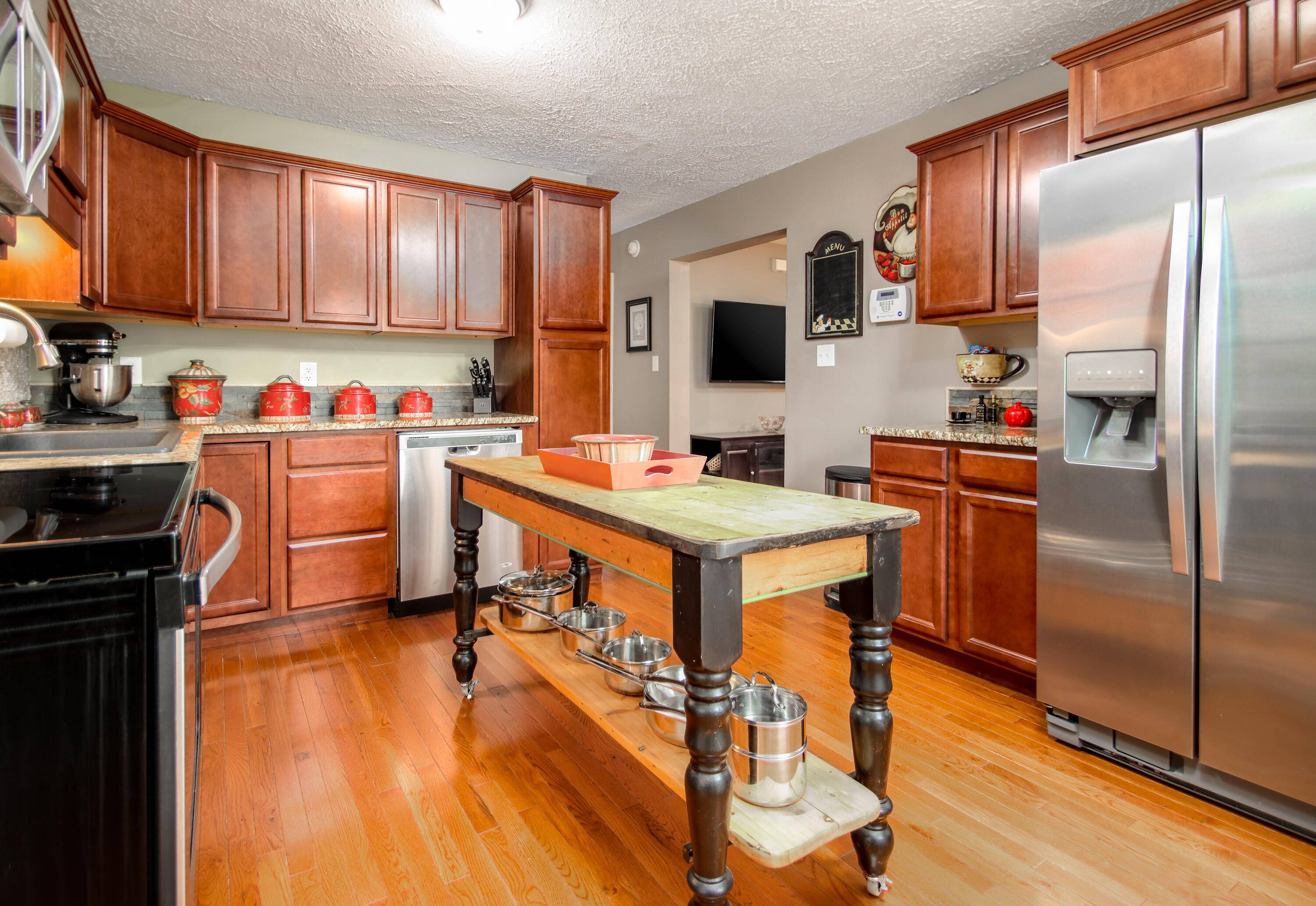 Lenoir City, TN 37772,9870 Highway 11E