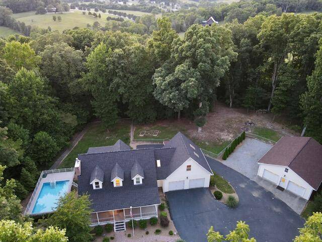 Dandridge, TN 37725,640 Armstrong DR