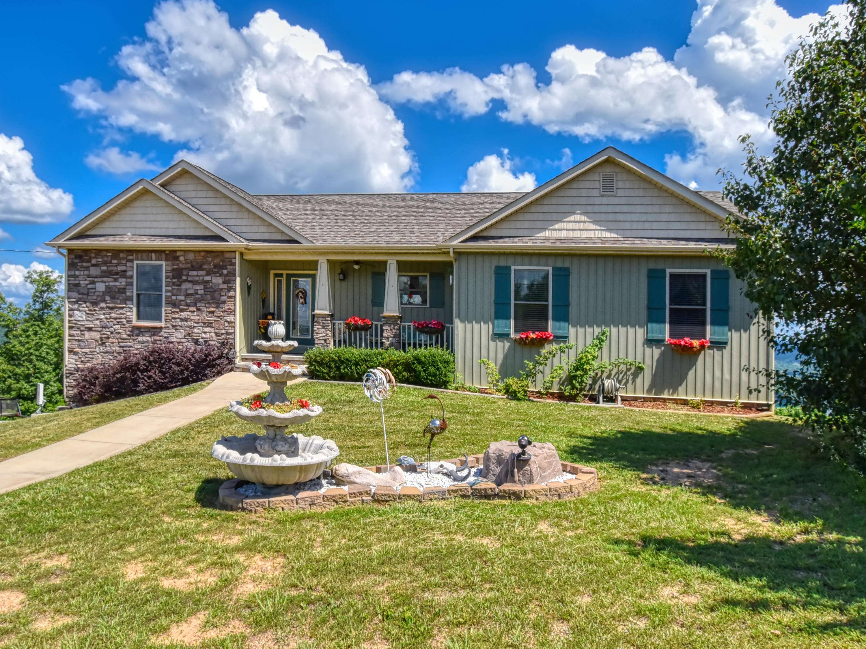 Maynardville, TN 37807,354 Panoramic DR