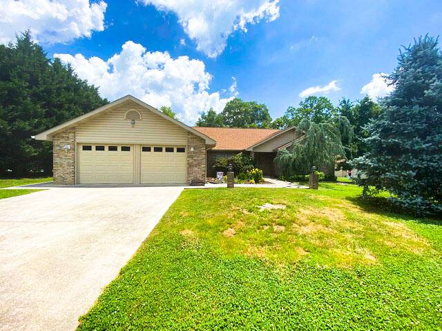 Dandridge, TN 37725,1023 Stokley CT