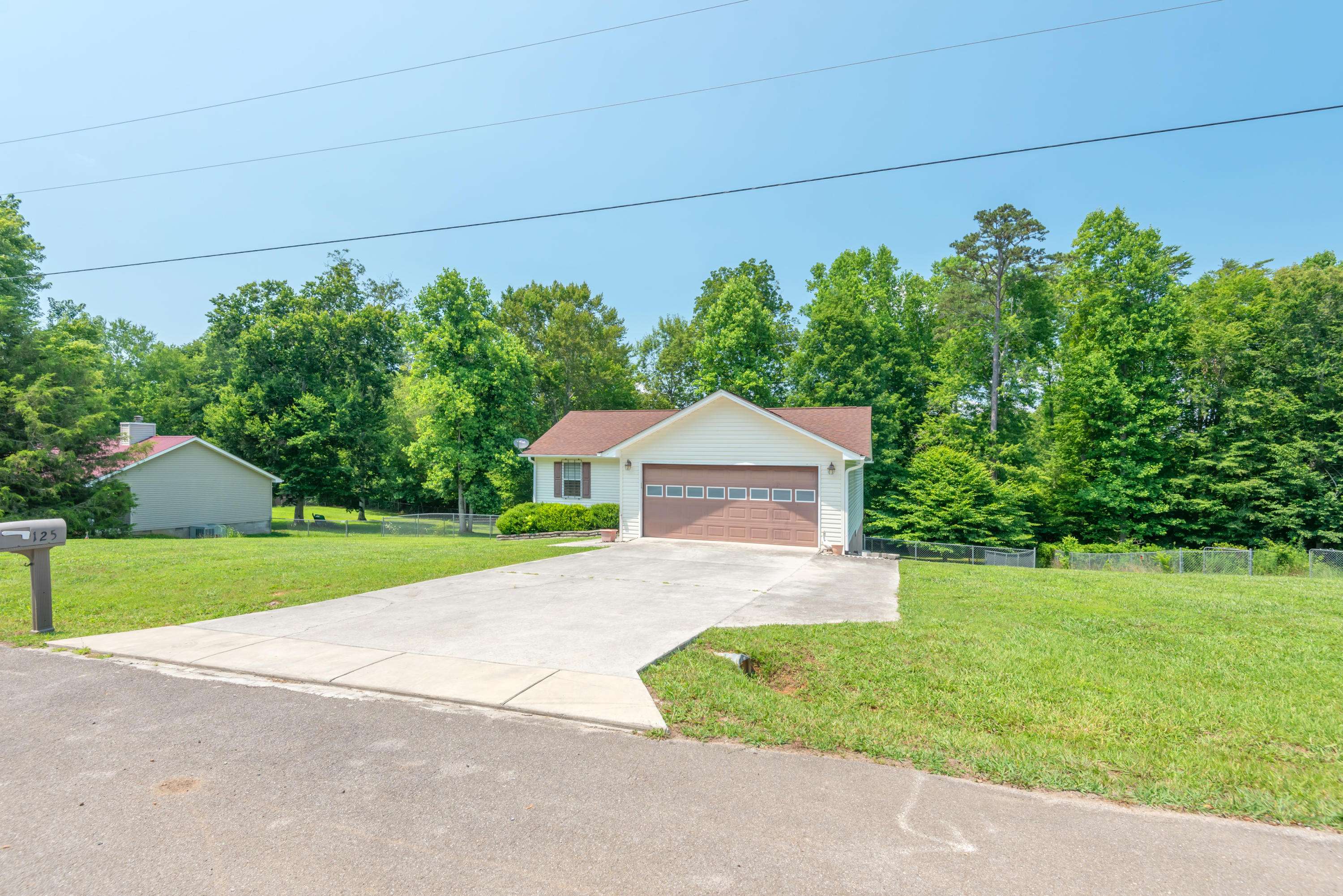 Madisonville, TN 37354,125 Brandy Hill LN