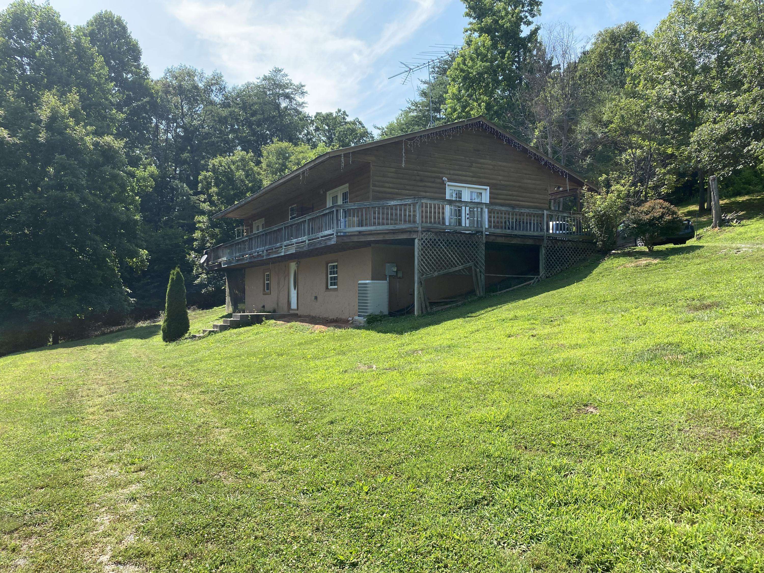 Tellico Plains, TN 37385,29 Myers Rd