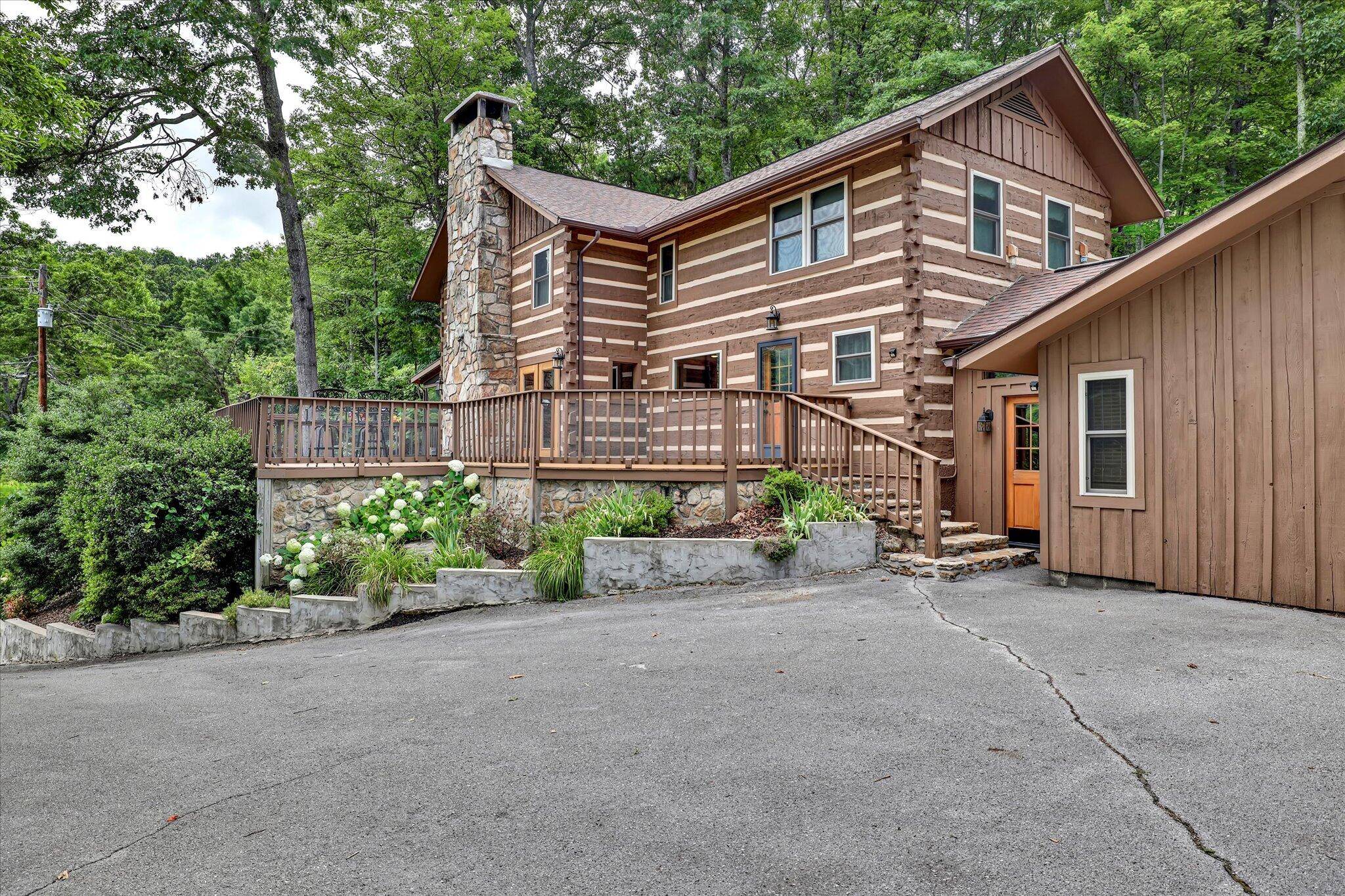 Gatlinburg, TN 37738,1160 Upper Alpine WAY