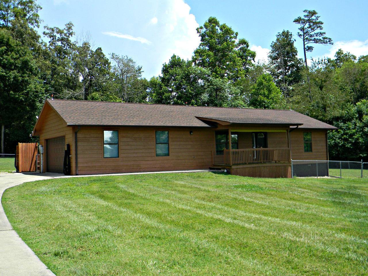 White Pine, TN 37890,1044 Hwy 113