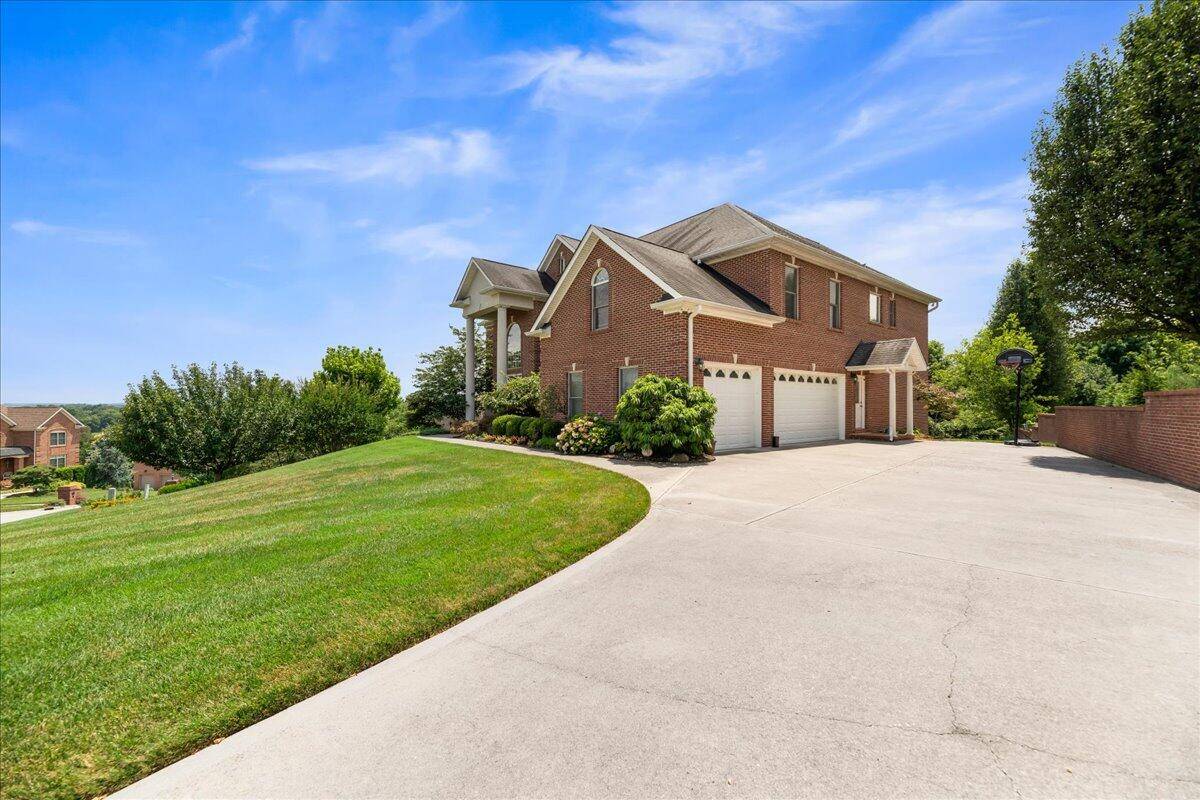 Knoxville, TN 37934,426 Saddle Ridge DR