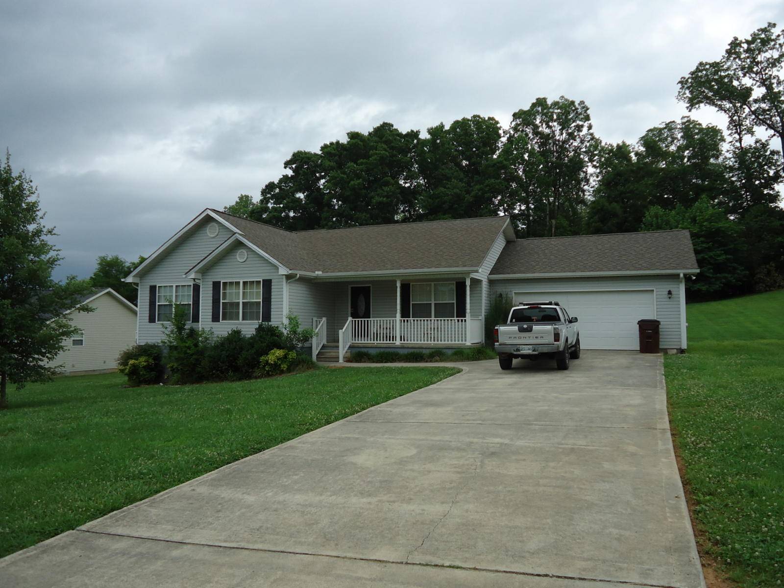 Madisonville, TN 37354,121 Brighton Farms WAY