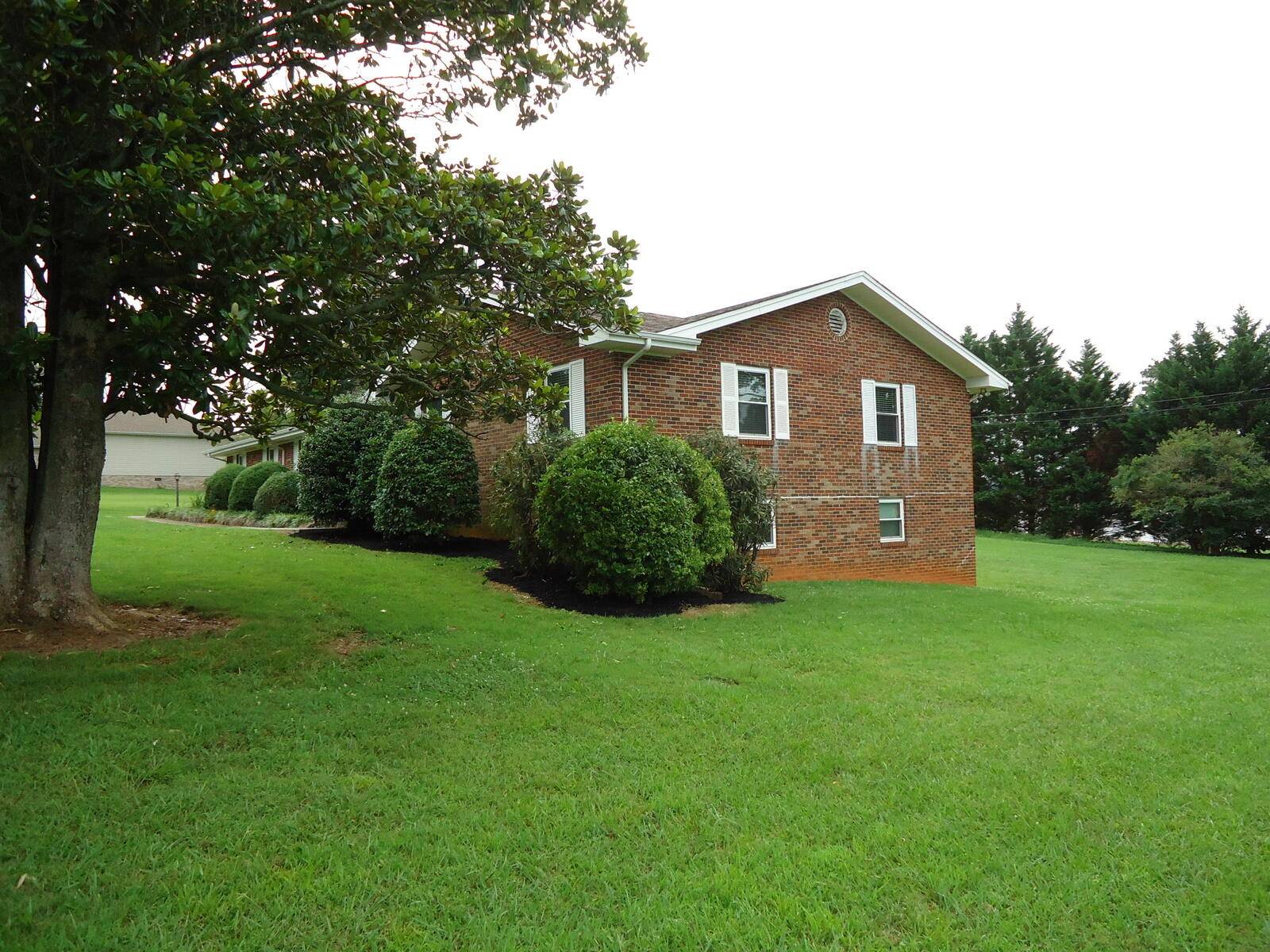 Madisonville, TN 37354,111 Philpott DR