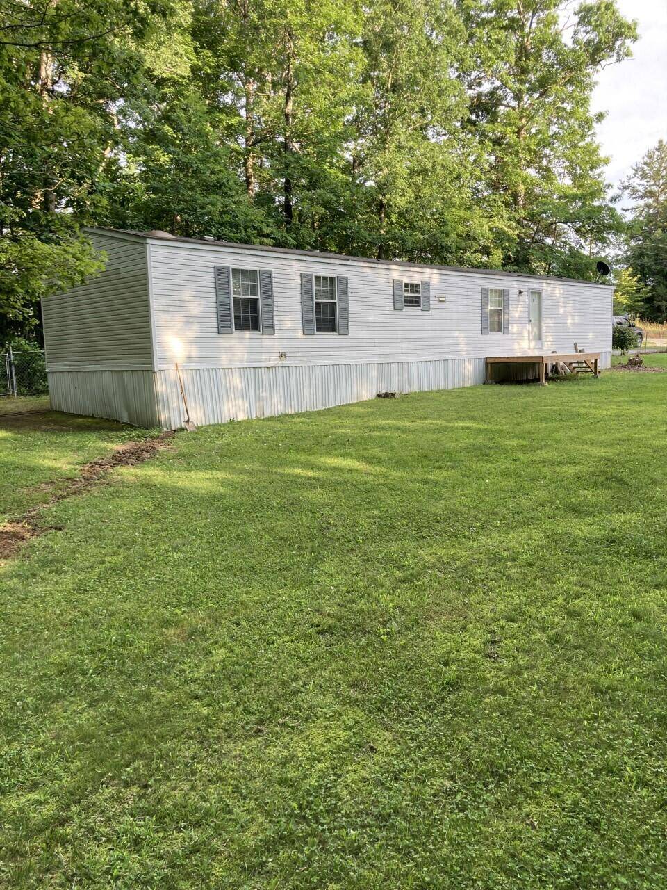 Crossville, TN 38572,930 Breckenridge DR