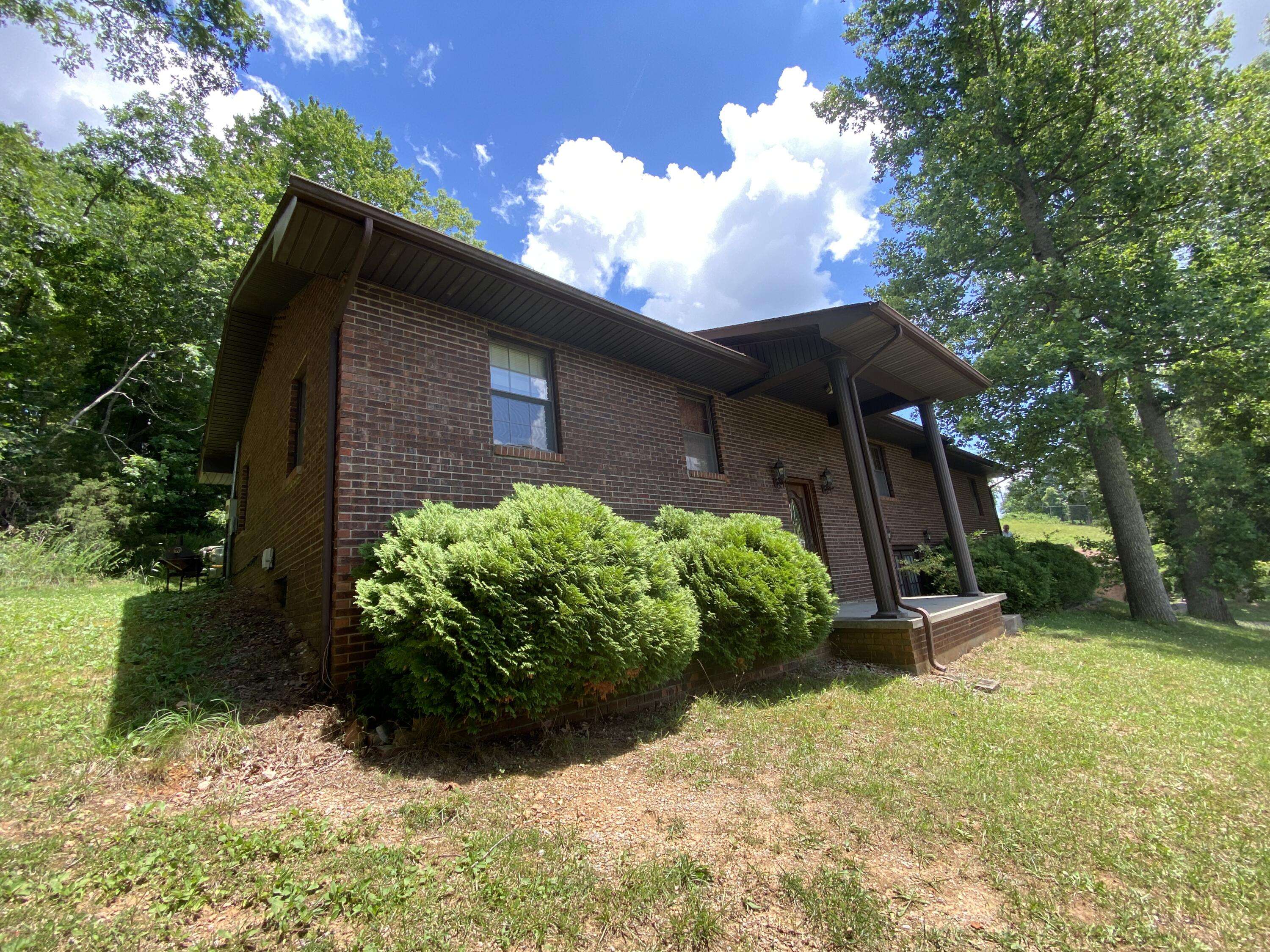 New Tazewell, TN 37825,1376 Chumley Rd