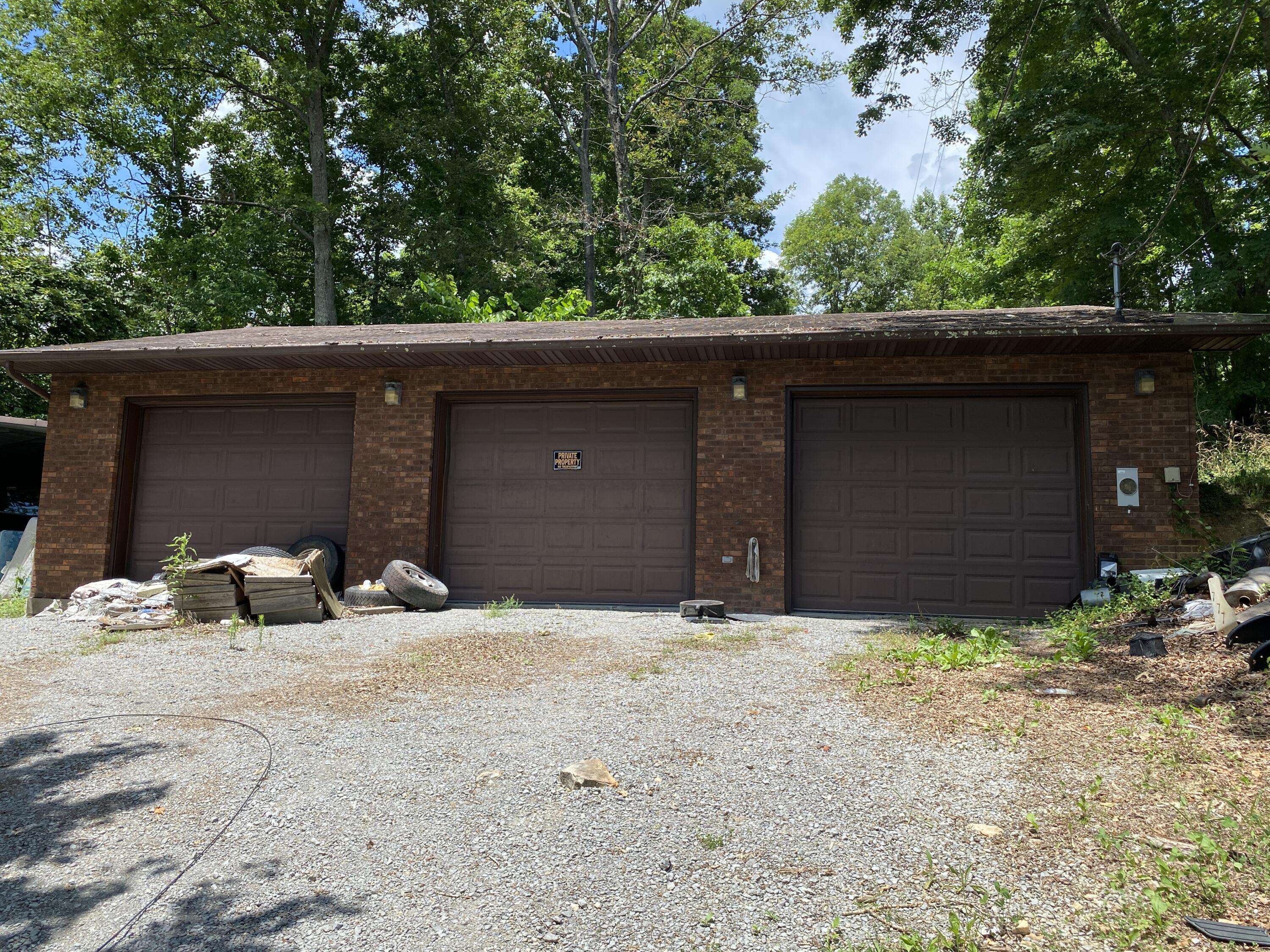 New Tazewell, TN 37825,1376 Chumley Rd