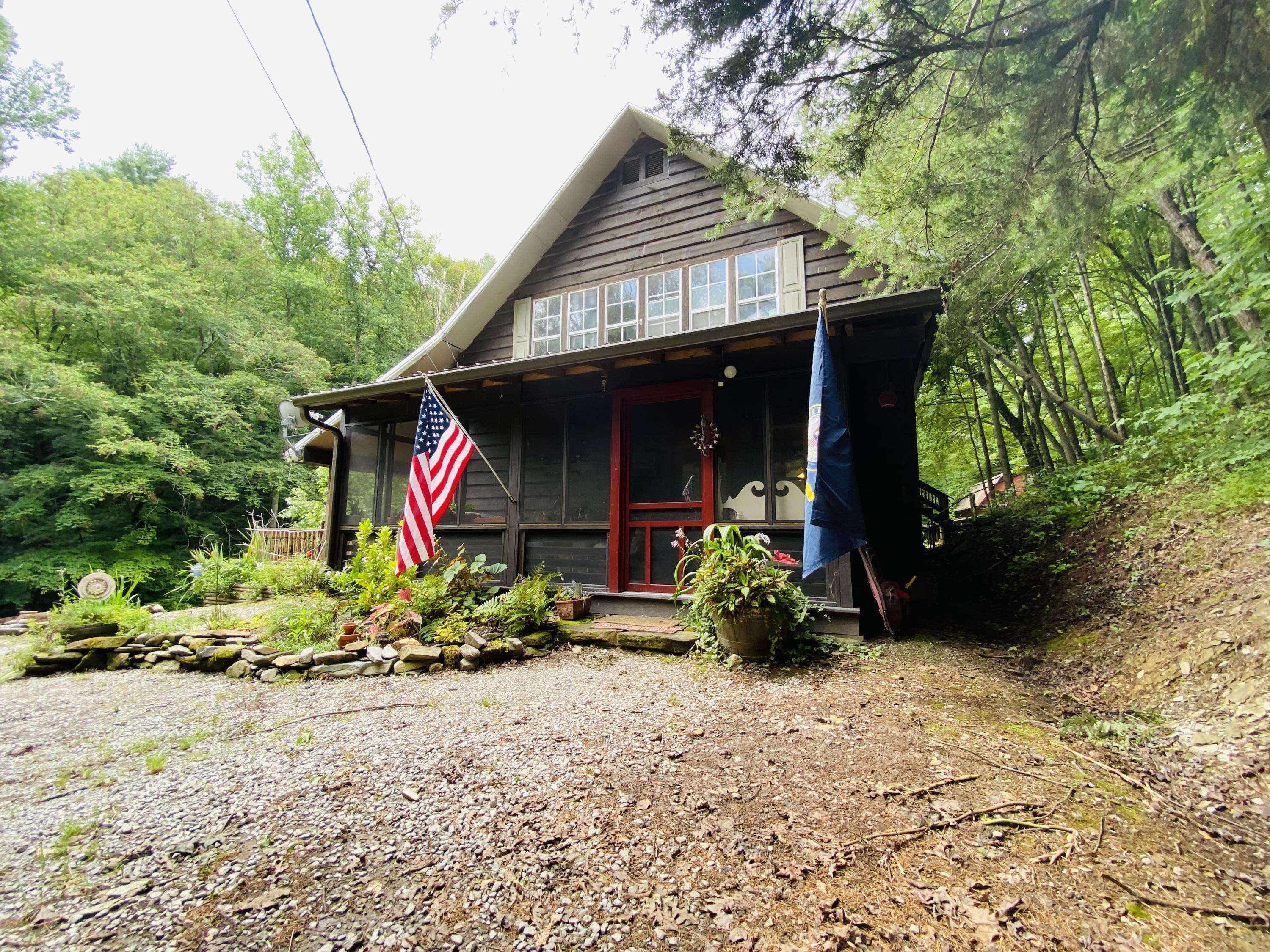 Tellico Plains, TN 37385,243 Ironsburg Rd