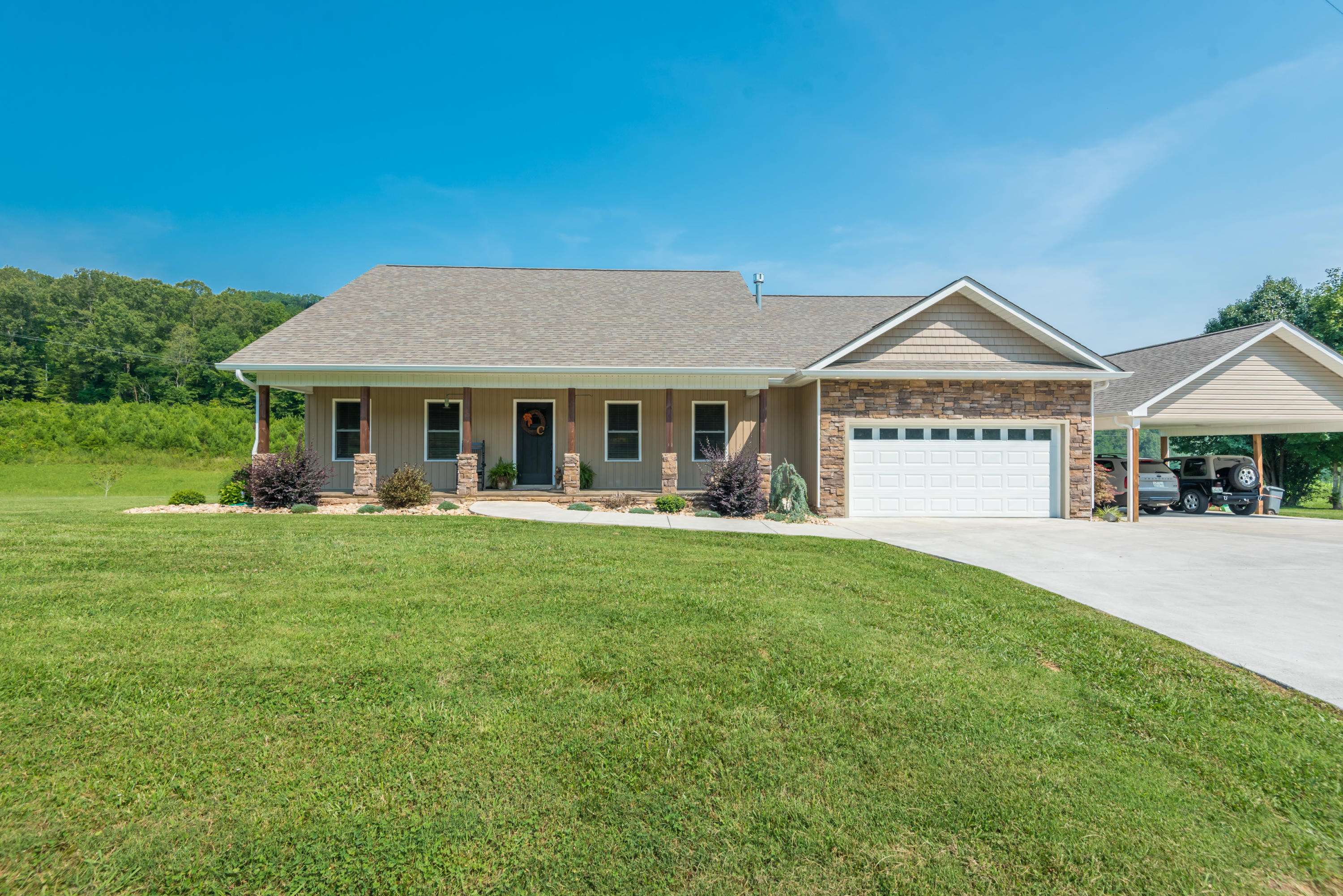 Tellico Plains, TN 37385,250 Ballplay School Rd