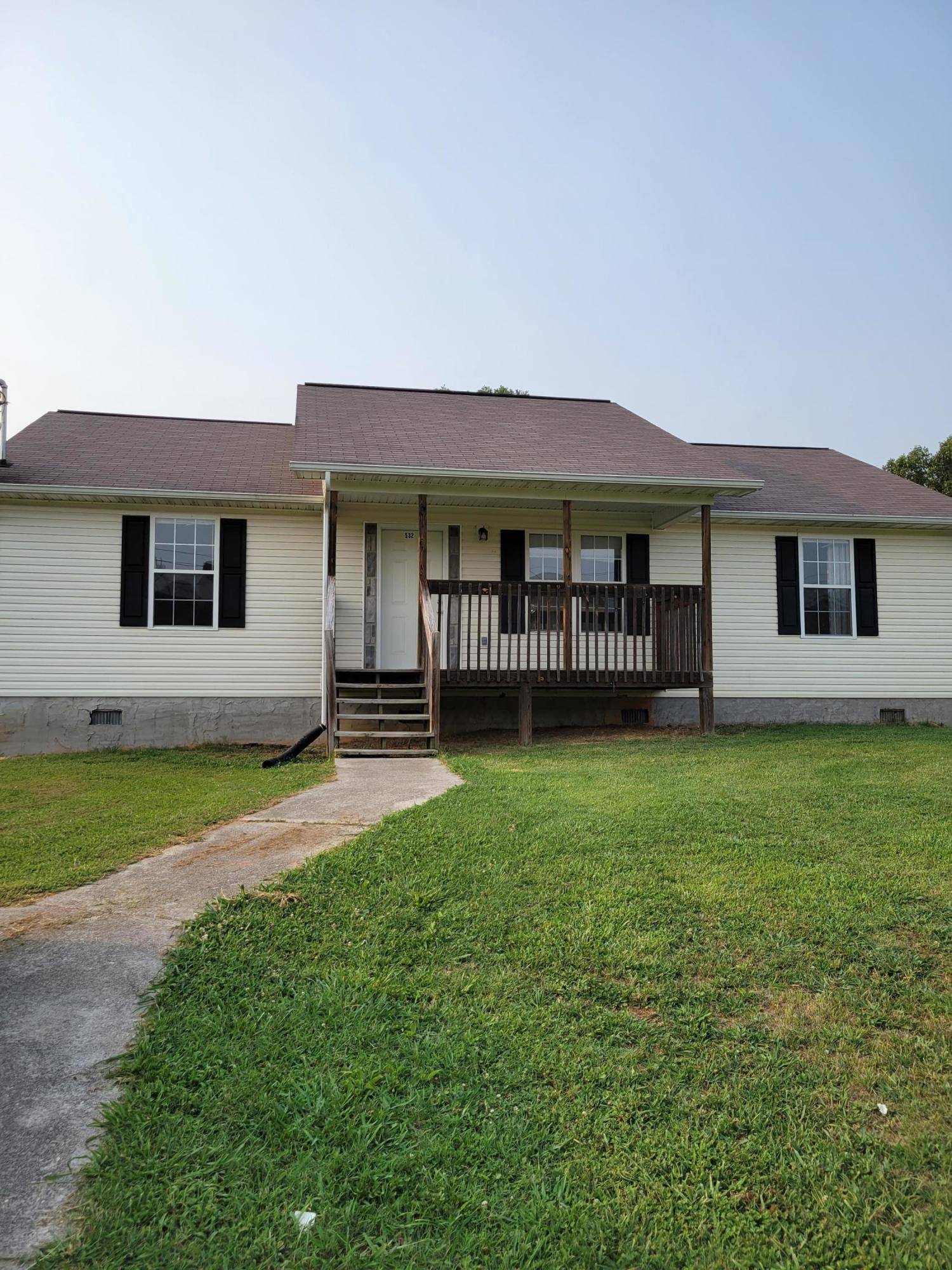 Dandridge, TN 37725,532 Low Valley Rd