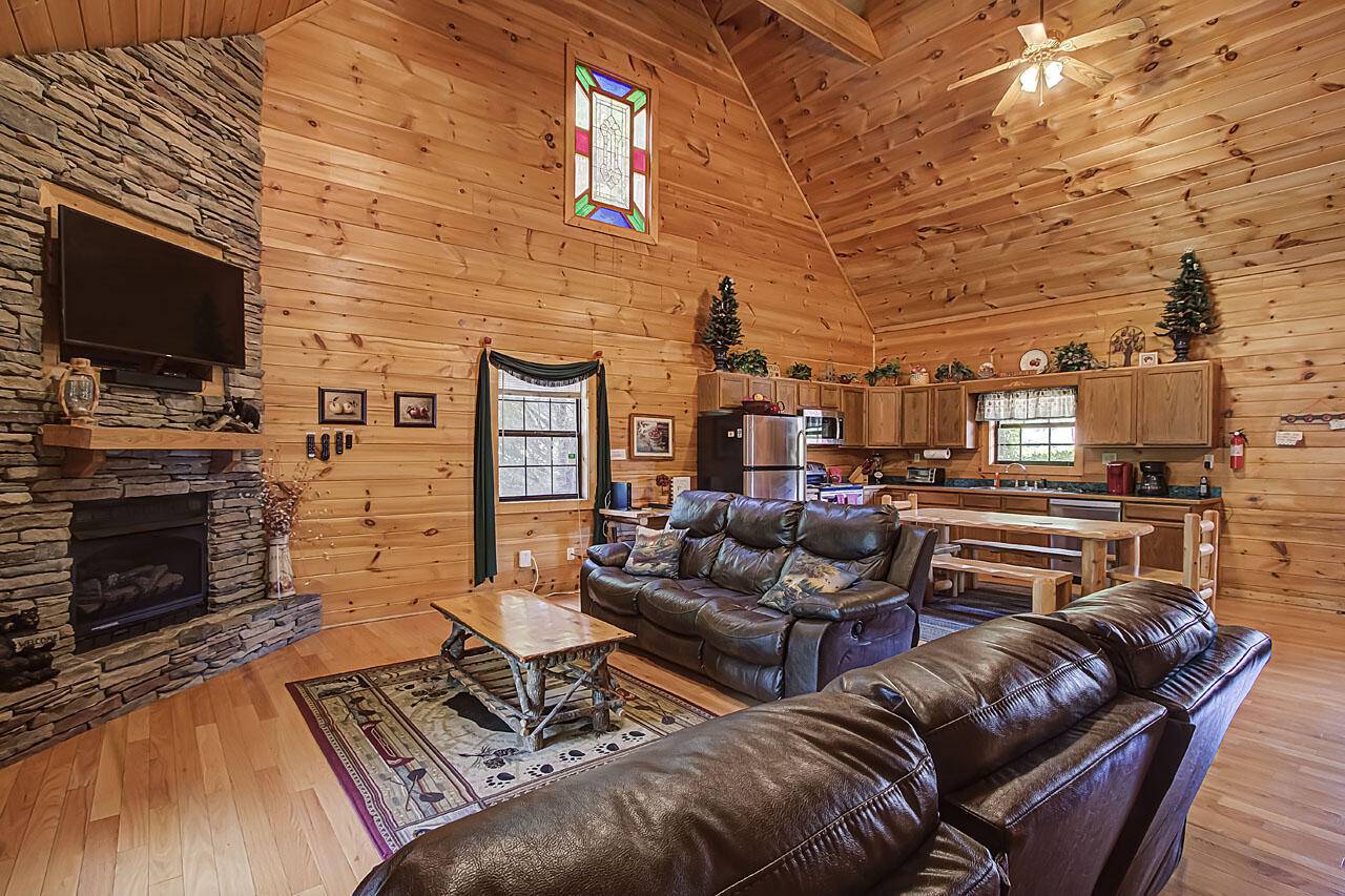 Sevierville, TN 37876,1419 Nicoha Blvd