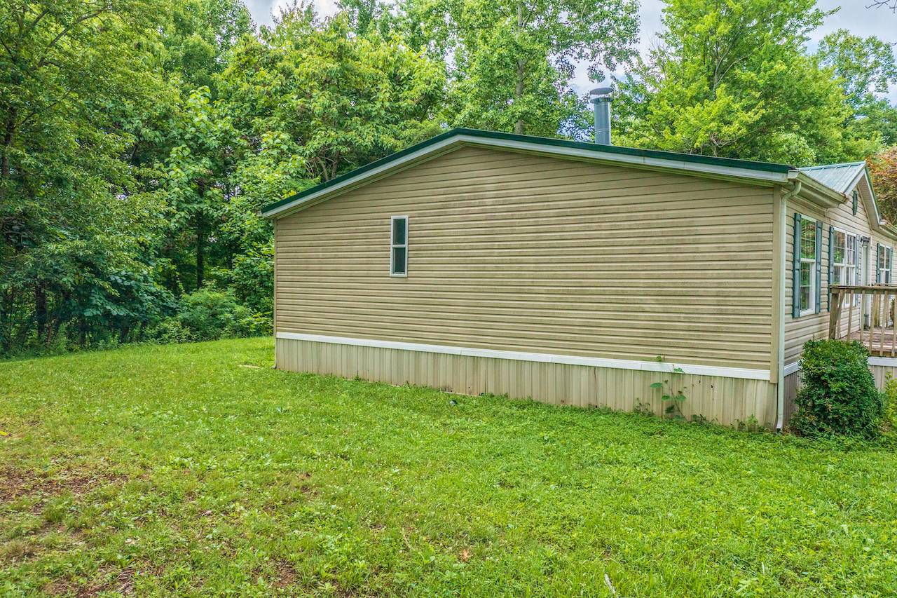 New Tazewell, TN 37825,524 Serrento LN