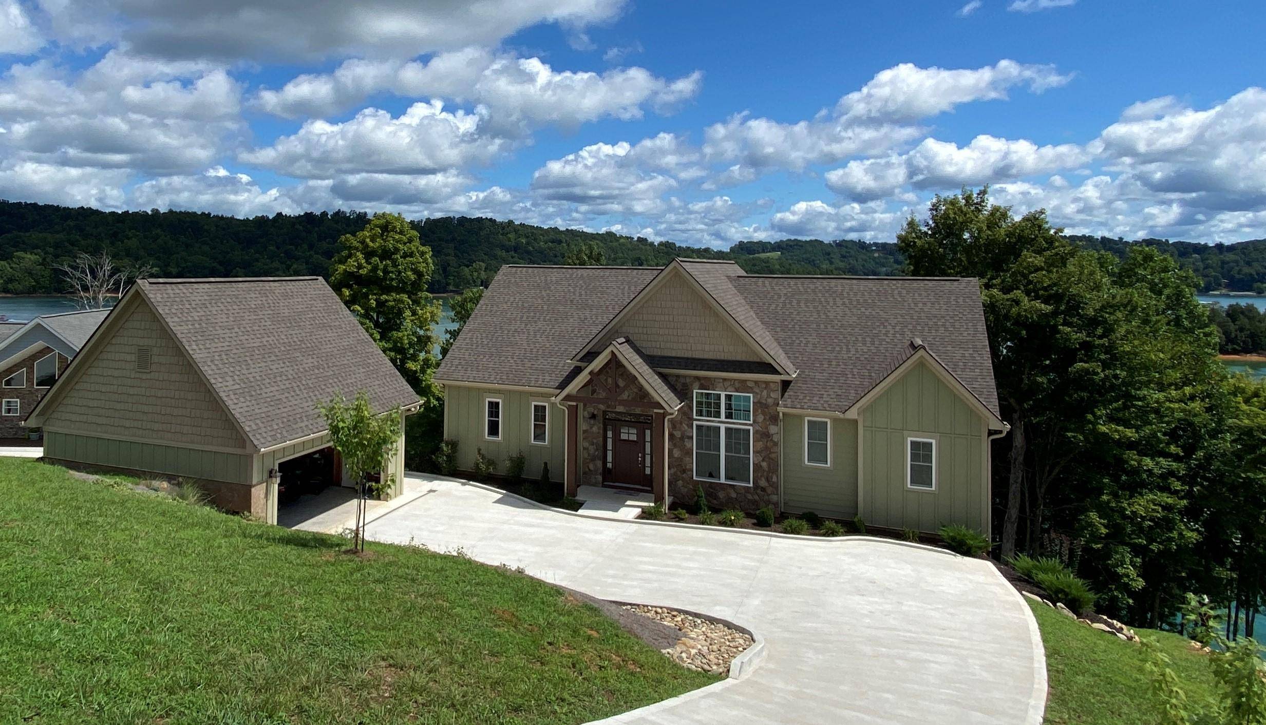 Lafollette, TN 37766,460 Norris Crest DR