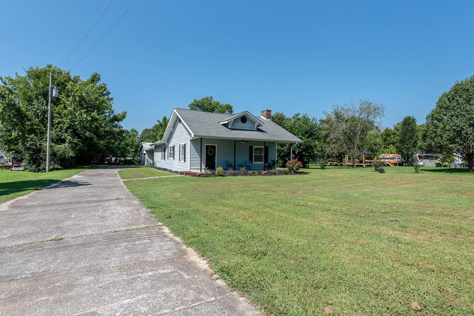 Greenback, TN 37742,106 Oak St