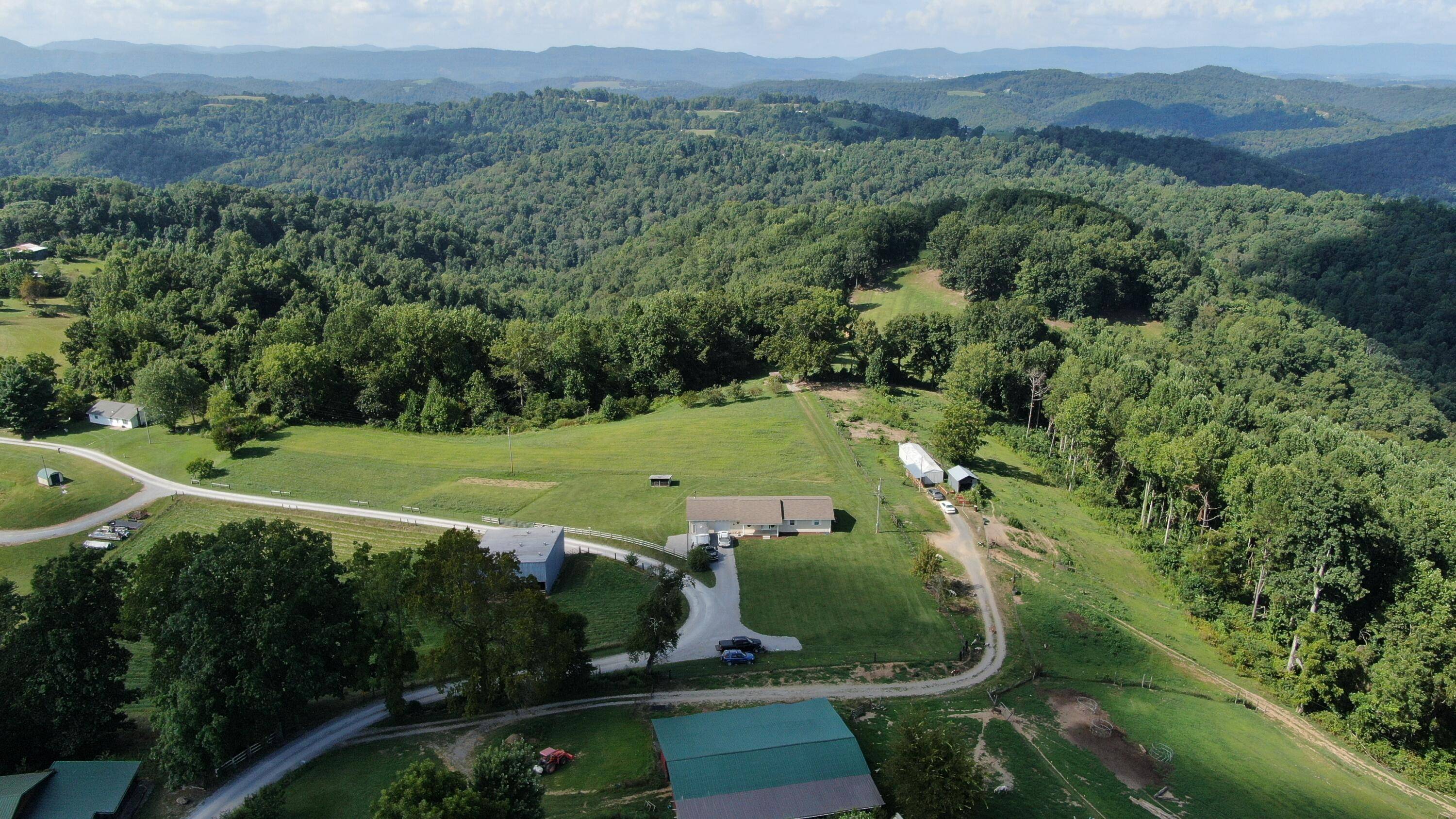 New Tazewell, TN 37825,324 Welch LN