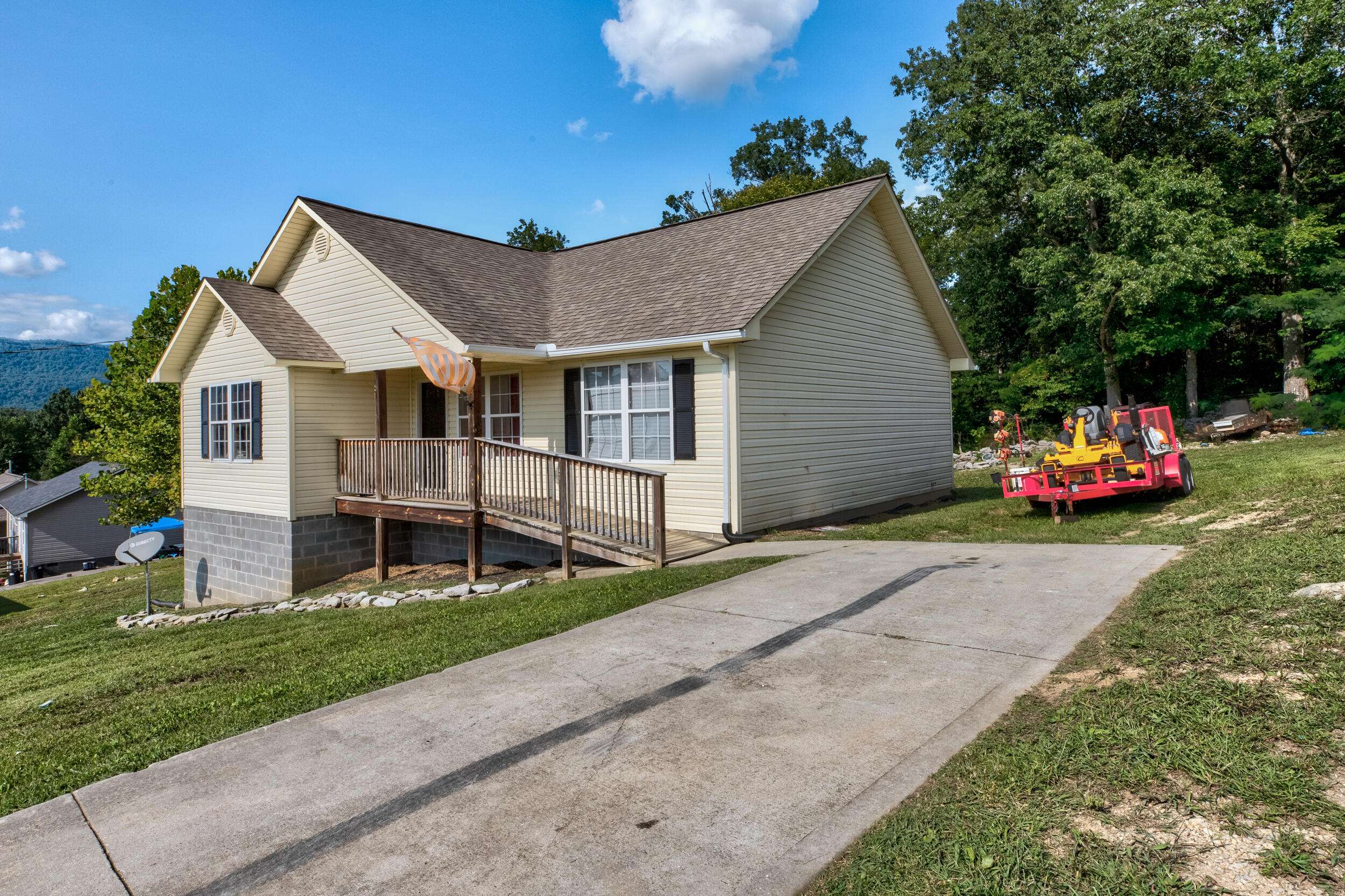 Lafollette, TN 37766,235 Sandy Hill Rd