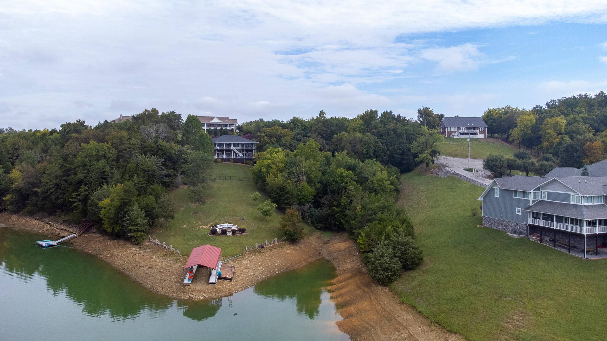 Dandridge, TN 37725,118 Scenic Shores Drive