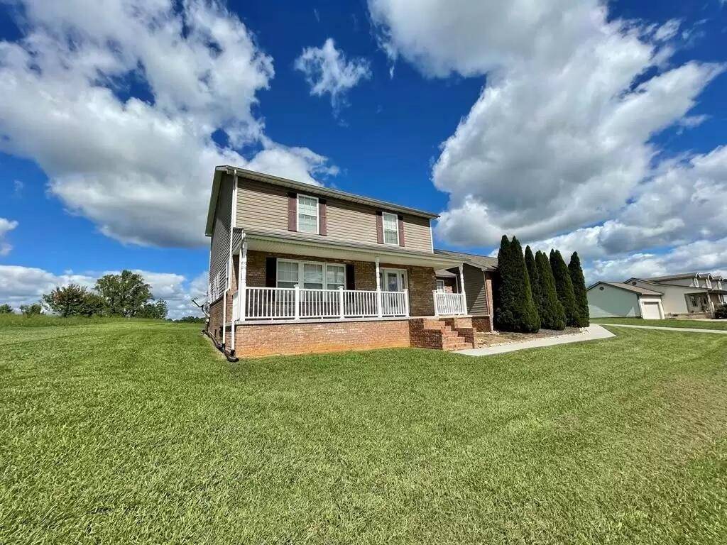 Kodak, TN 37764,728 Tuckahoe View Trail Tr