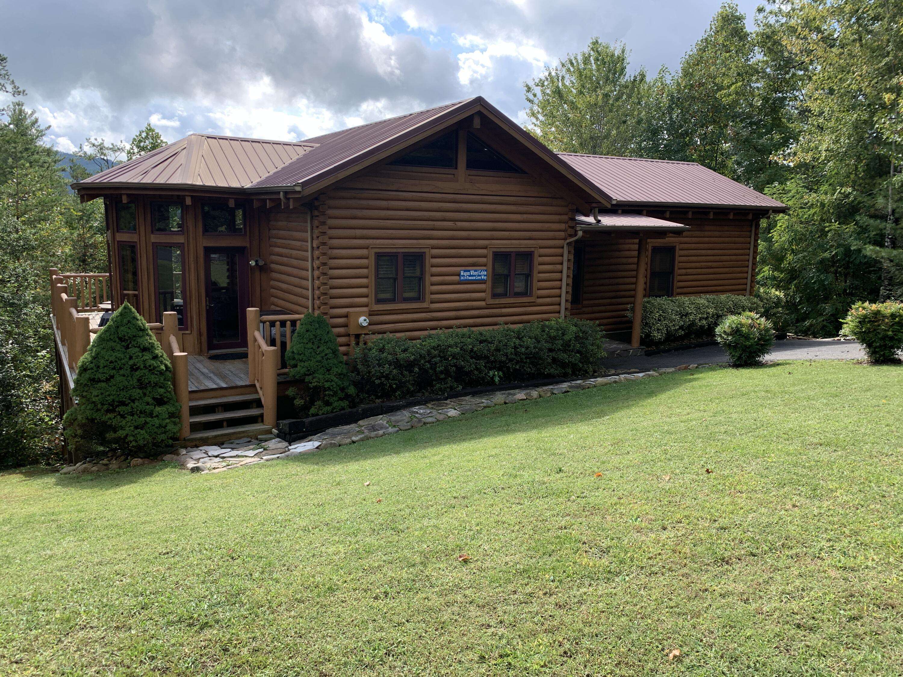 Sevierville, TN 37862,2419 Possum Cove WAY