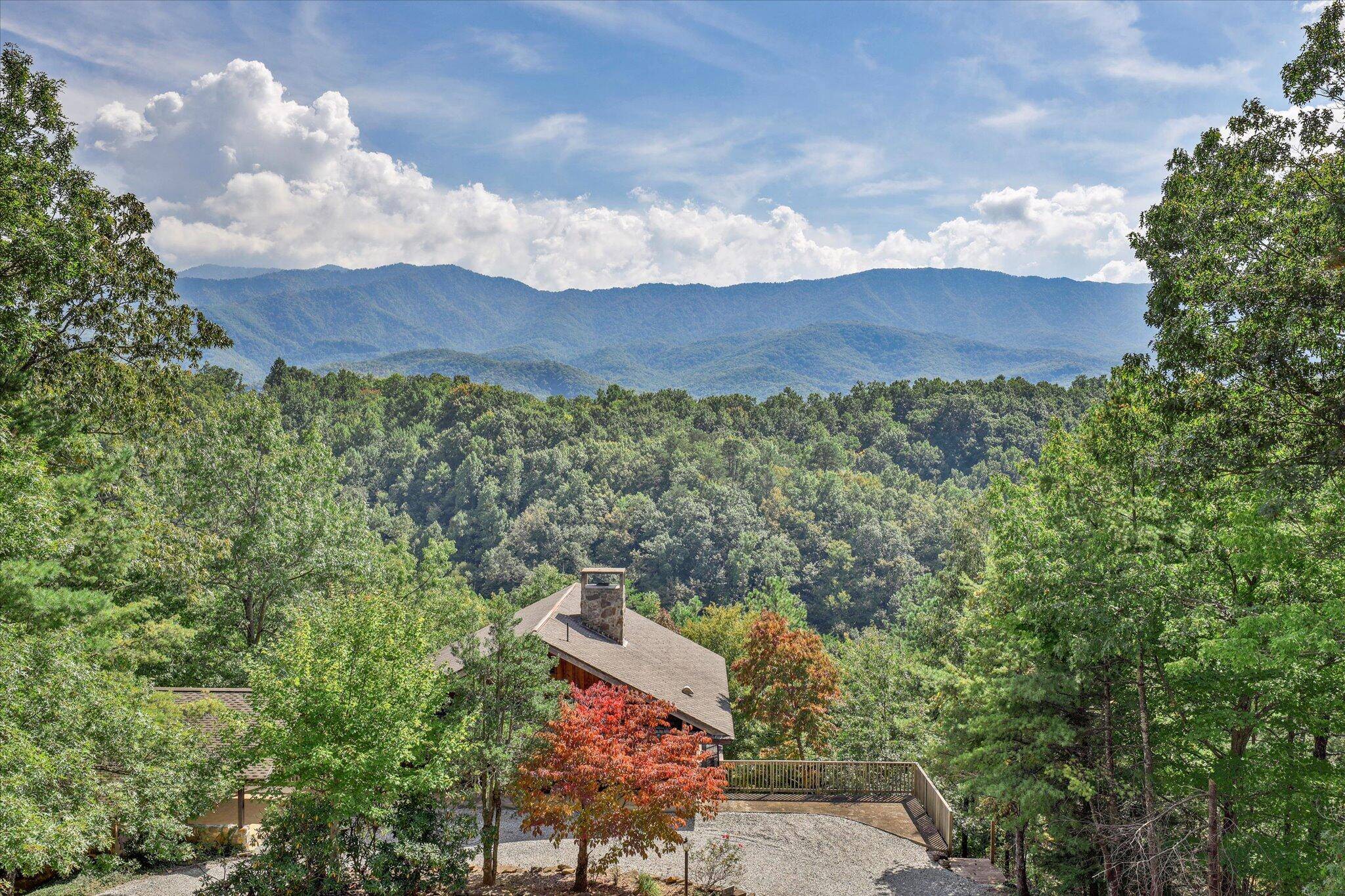 Gatlinburg, TN 37738,629 Windsor WAY