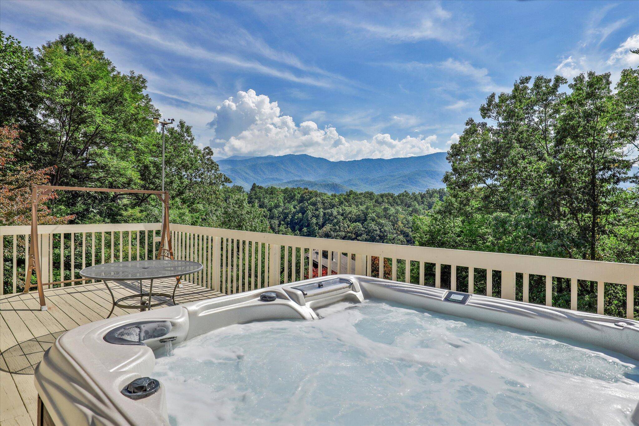 Gatlinburg, TN 37738,629 Windsor WAY