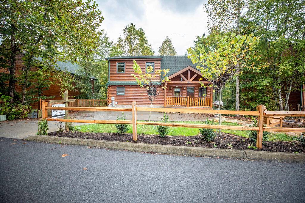 Gatlinburg, TN 37738,1109 Greenbriar Village LN