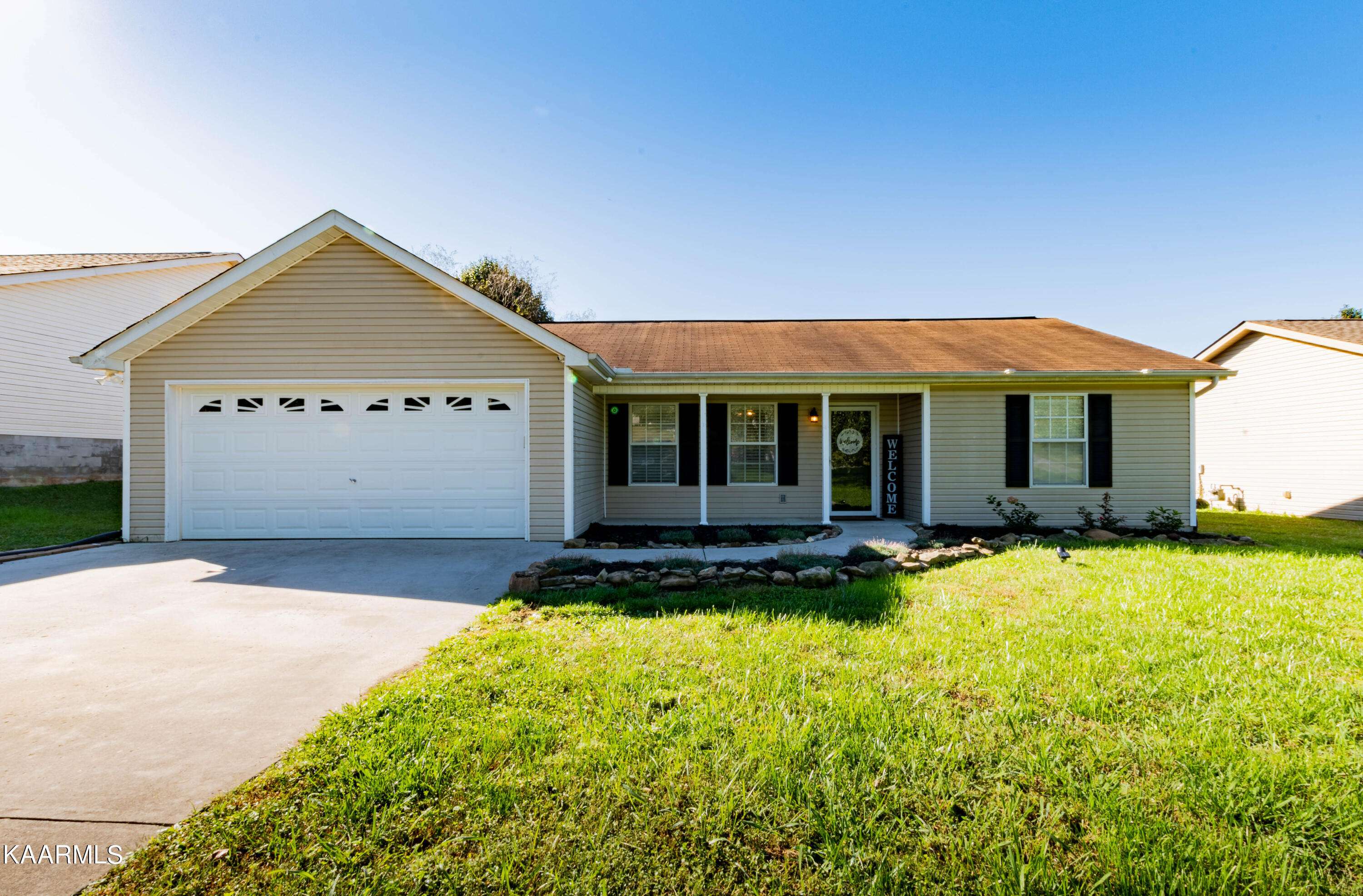 Powell, TN 37849,5006 Travis Powell LN