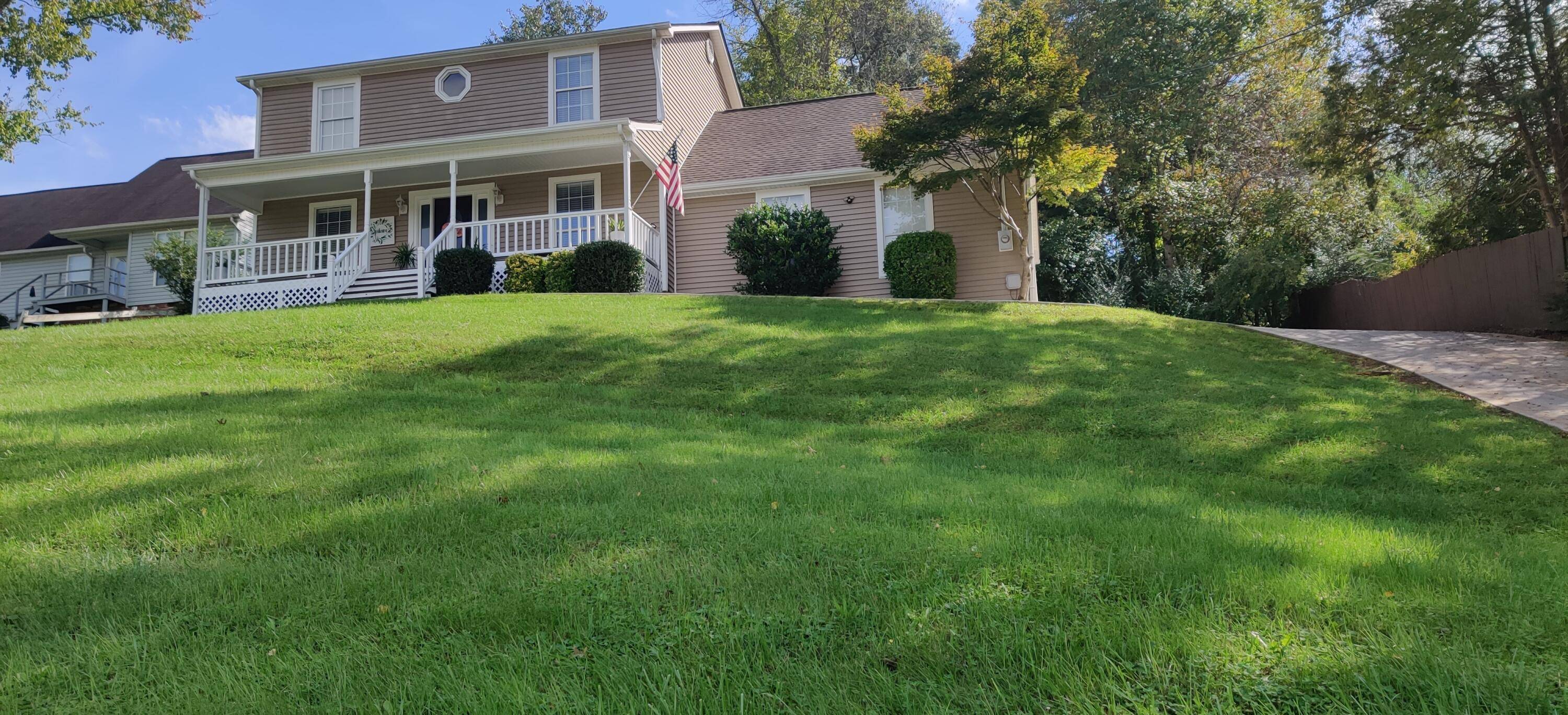 Clinton, TN 37716,1121 Melton Hill CIR