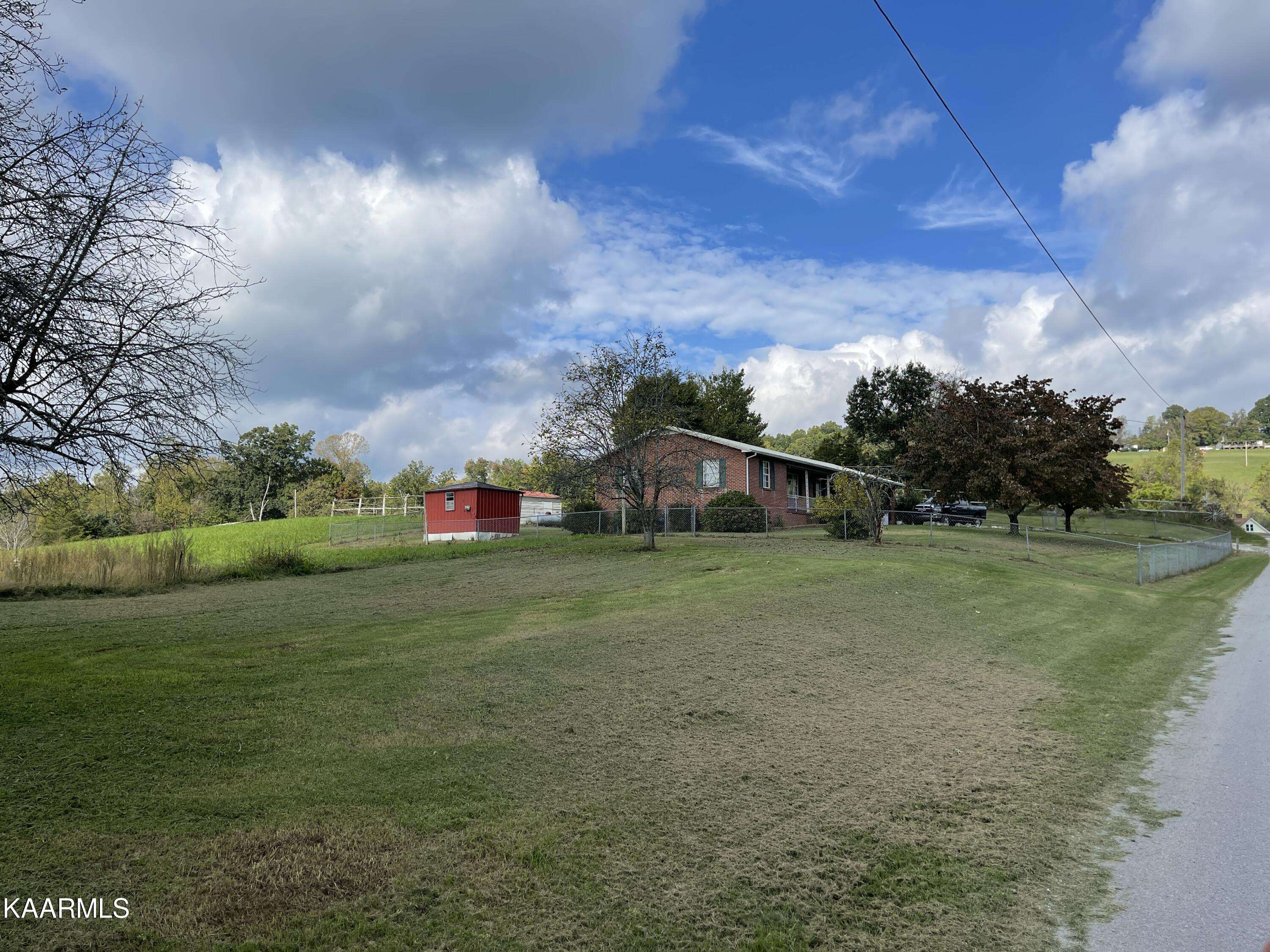 New Tazewell, TN 37825,433 Barker Road Rd