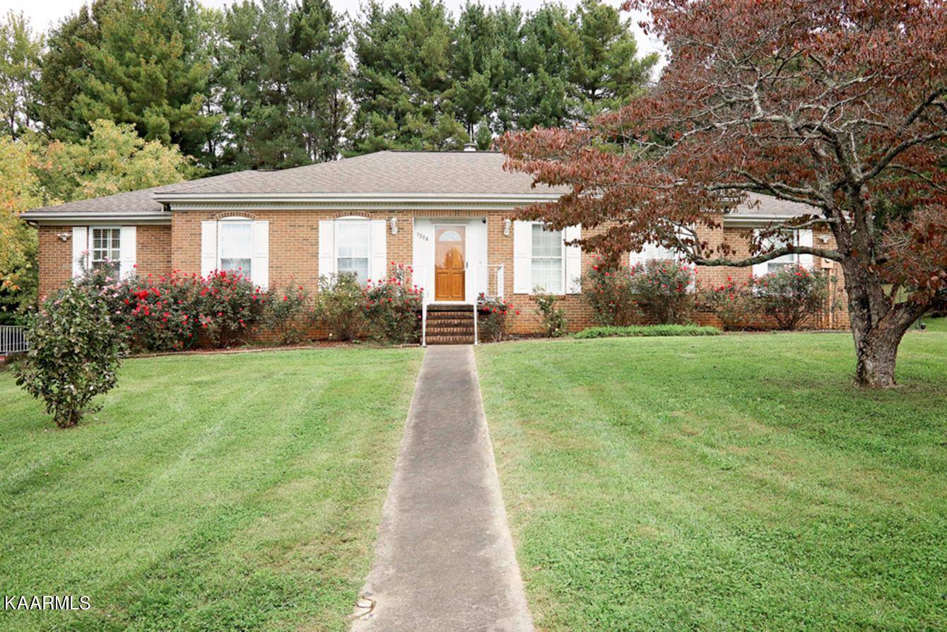 Greeneville, TN 37743,1204 Poplar CT