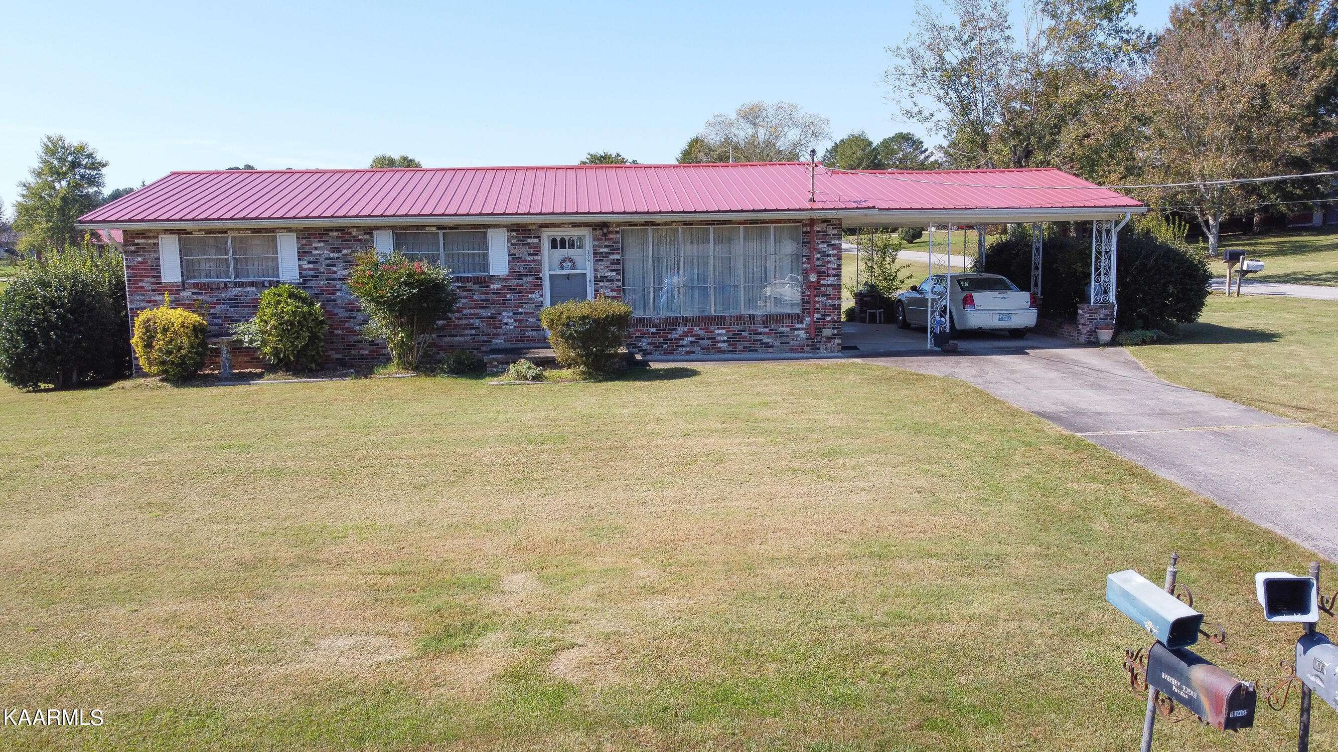 Harriman, TN 37748,326 Central Ave