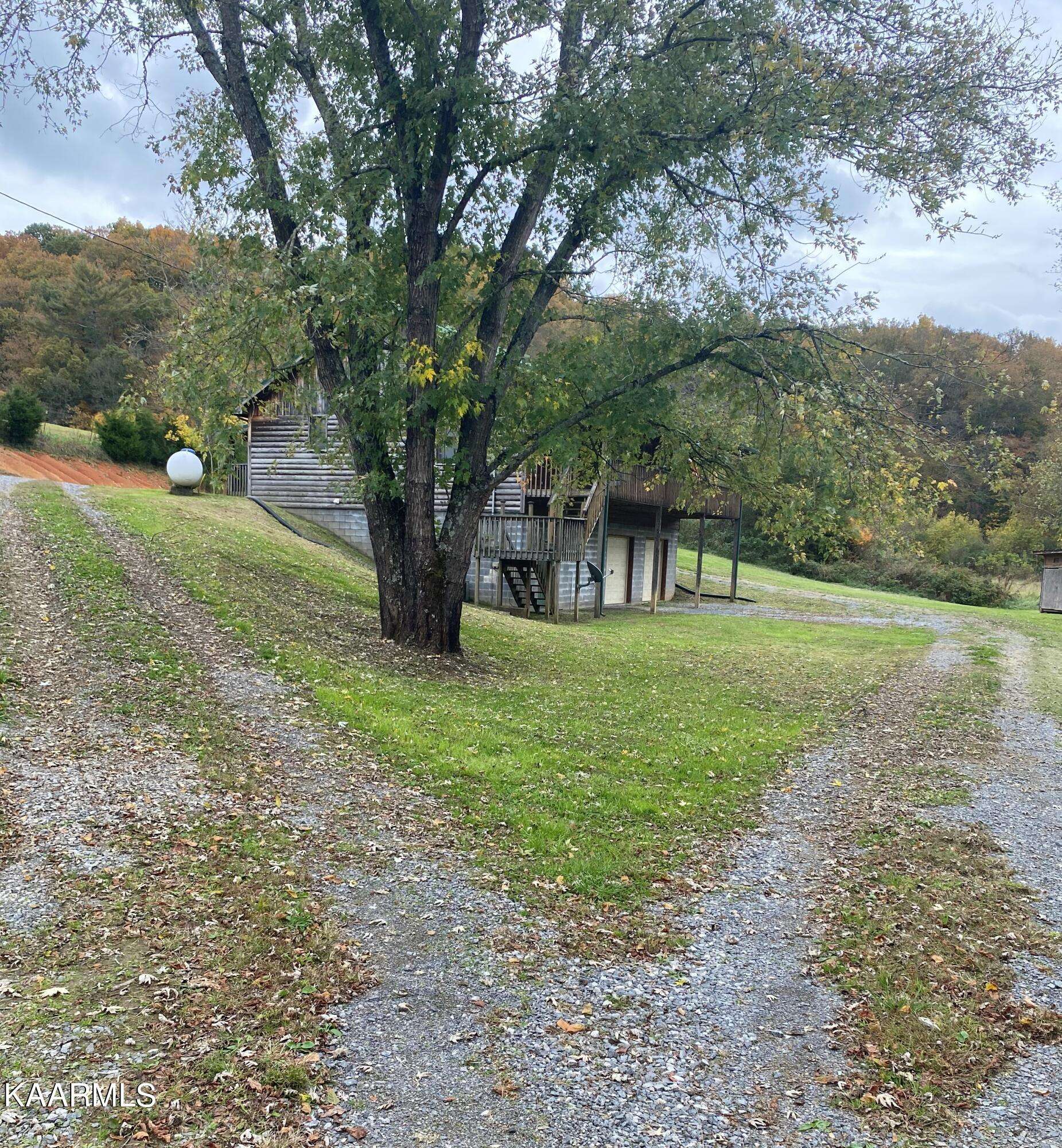 Bybee, TN 37713,1570 Fowler Grove Rd