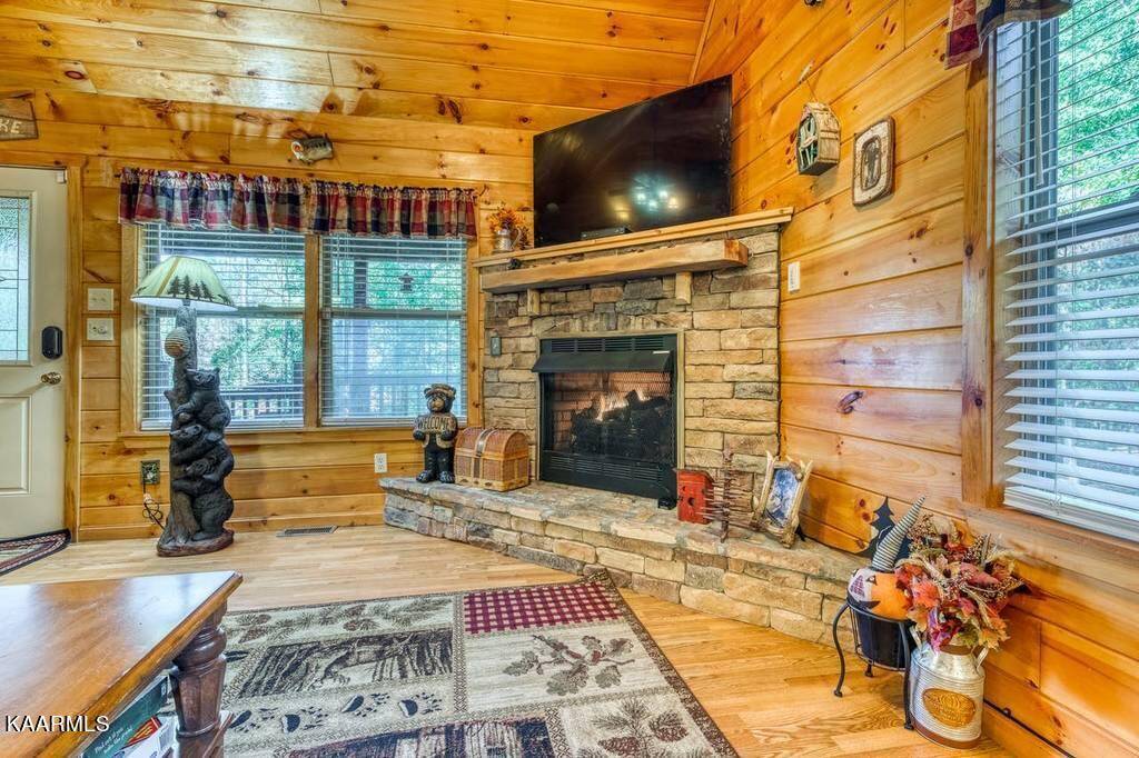 Sevierville, TN 37876,3905 Fern Brook Way