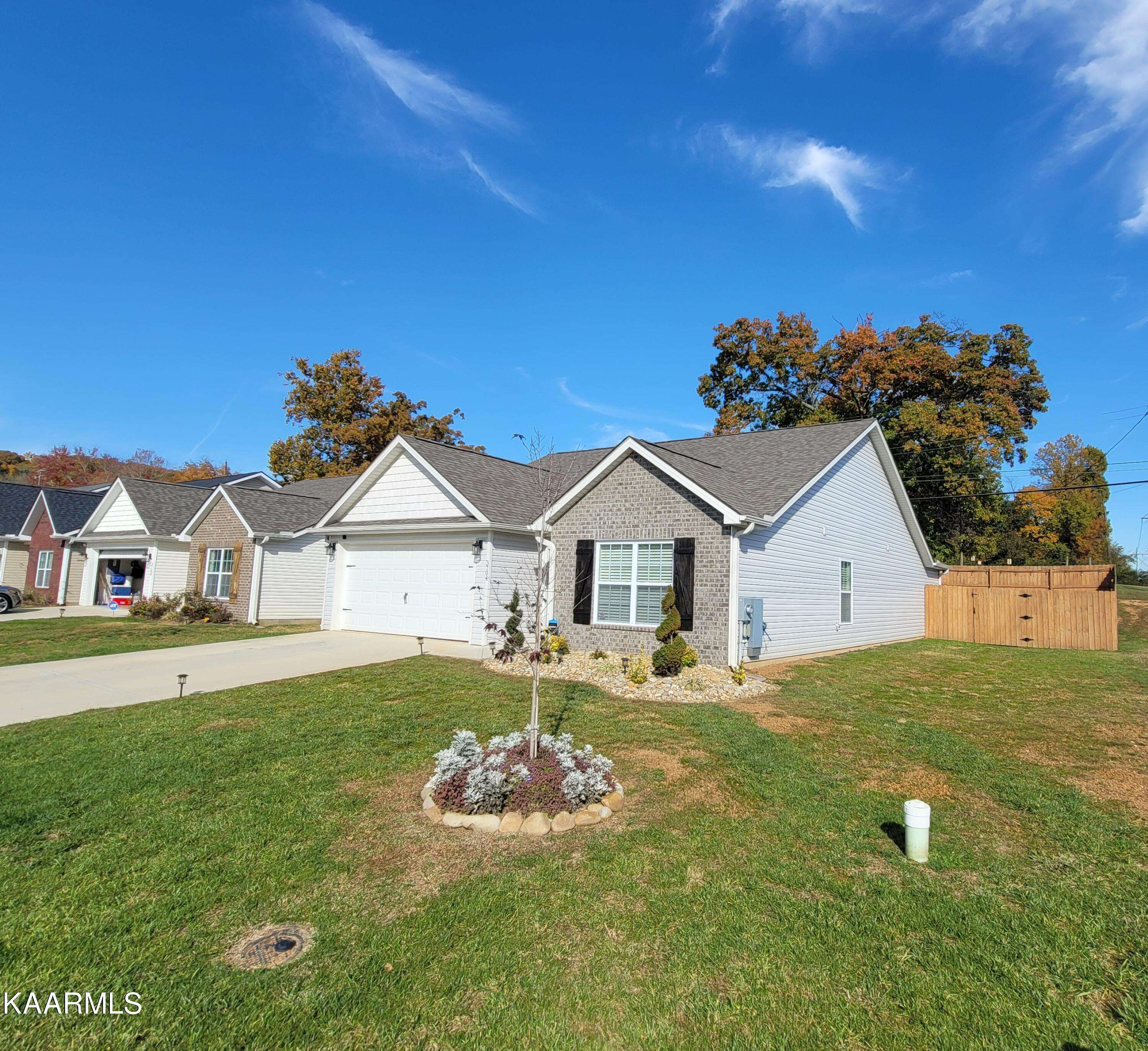 Knoxville, TN 37917,3704 Tulip Row WAY