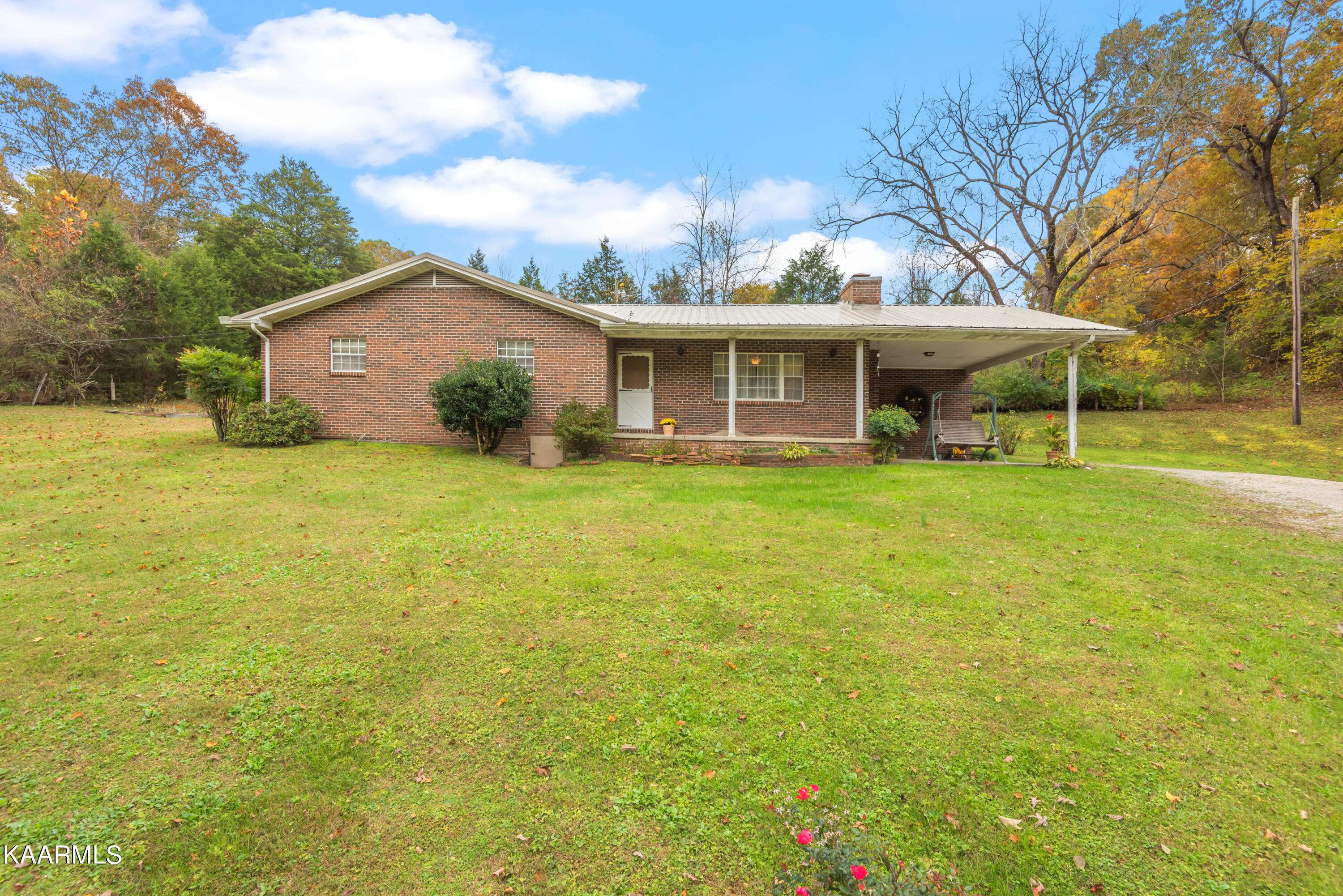 New Tazewell, TN 37825,235 Lakeview Rd