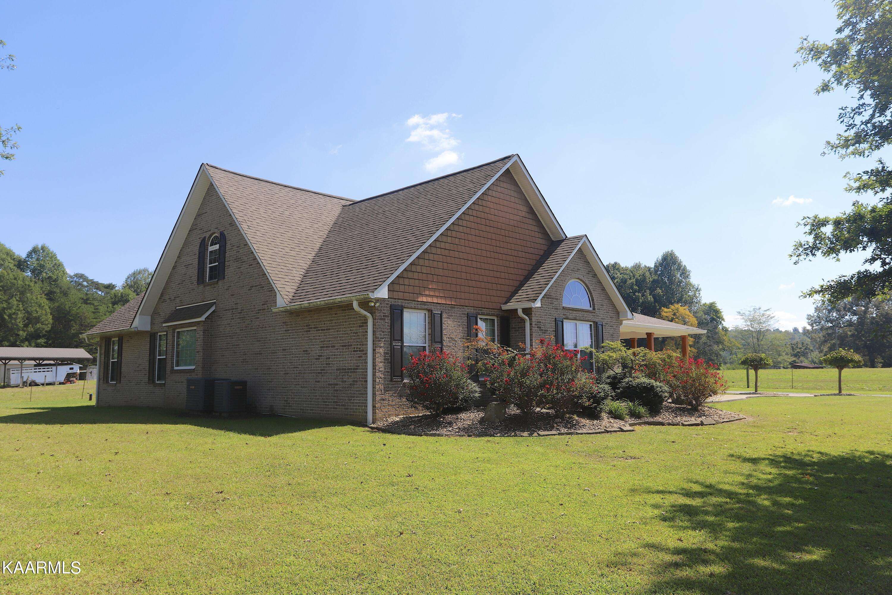 Madisonville, TN 37354,149 Middle Creek LN