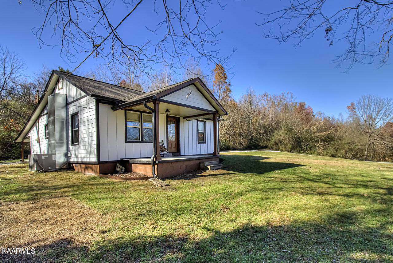 Madisonville, TN 37354,412 Countryside LN