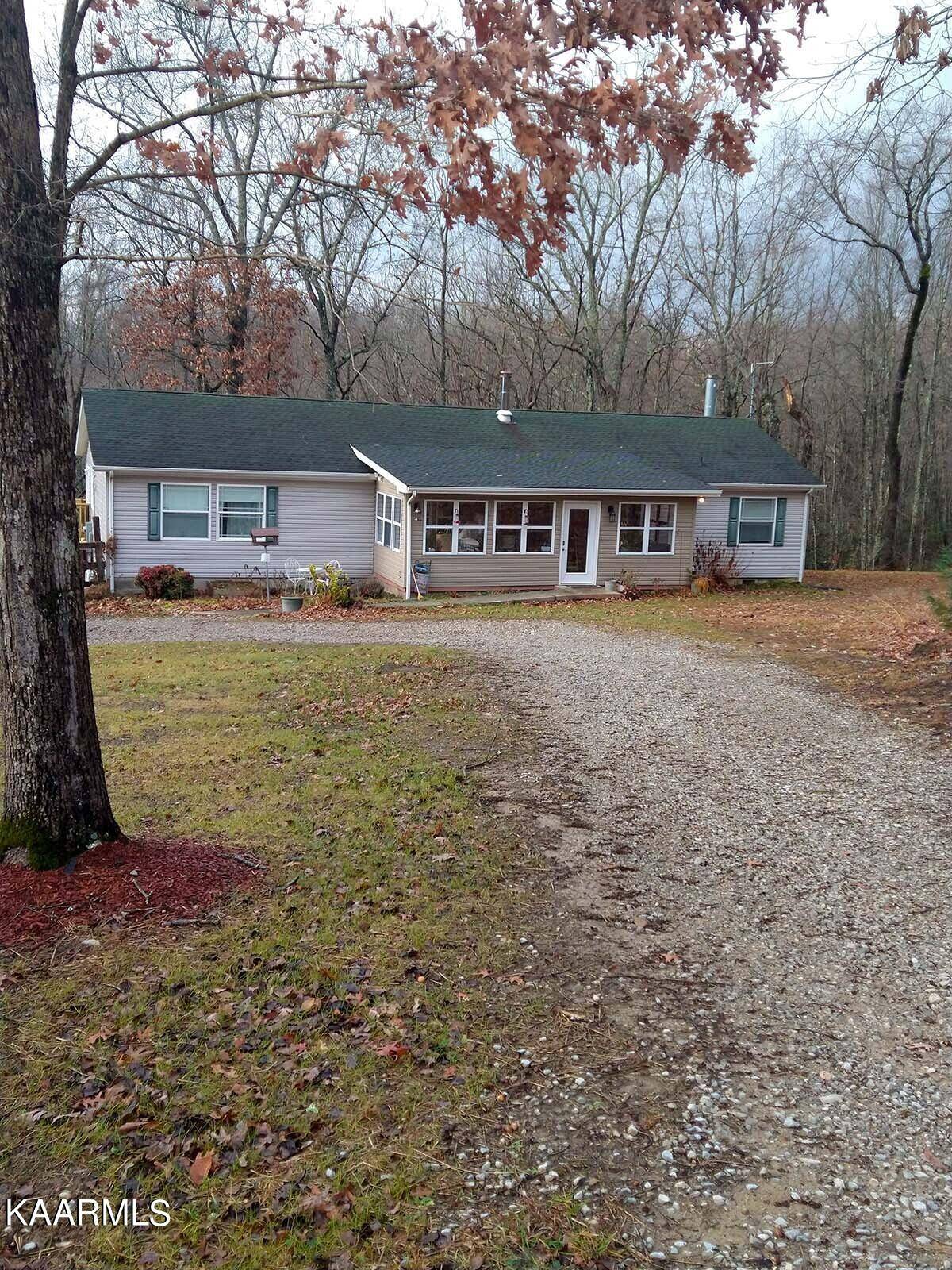 Oneida, TN 37841,150 Coyote LN