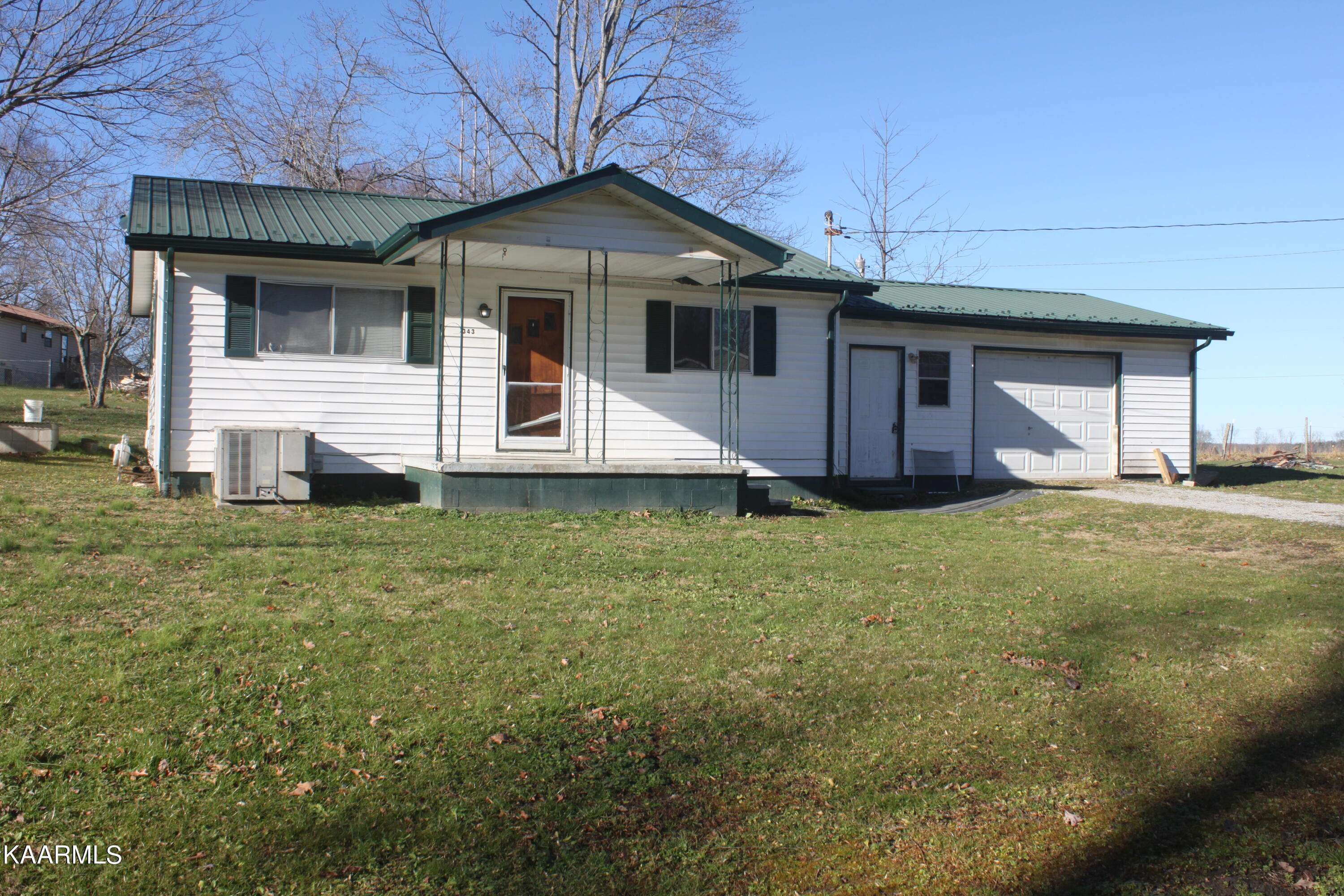 Robbins, TN 37852,343 Carl Griffith Rd