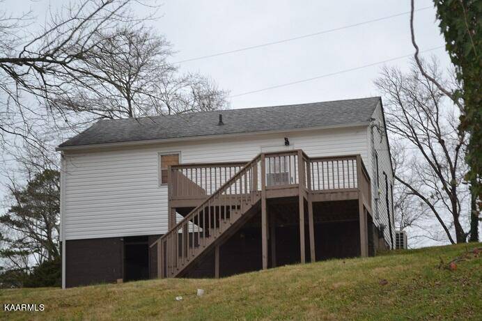 Harriman, TN 37748,311 Long DR