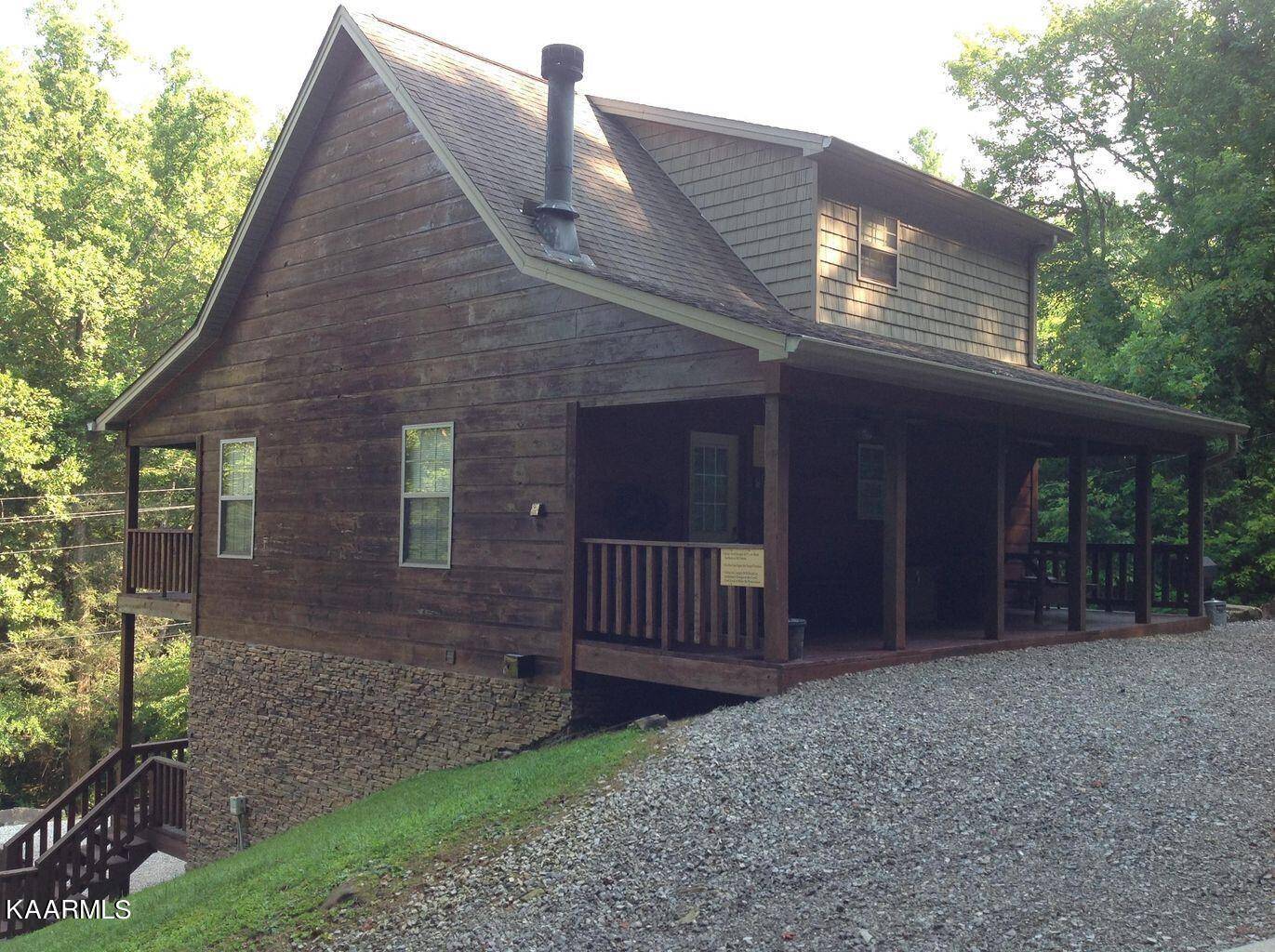 Oliver Springs, TN 37840,315 Windrock Rd