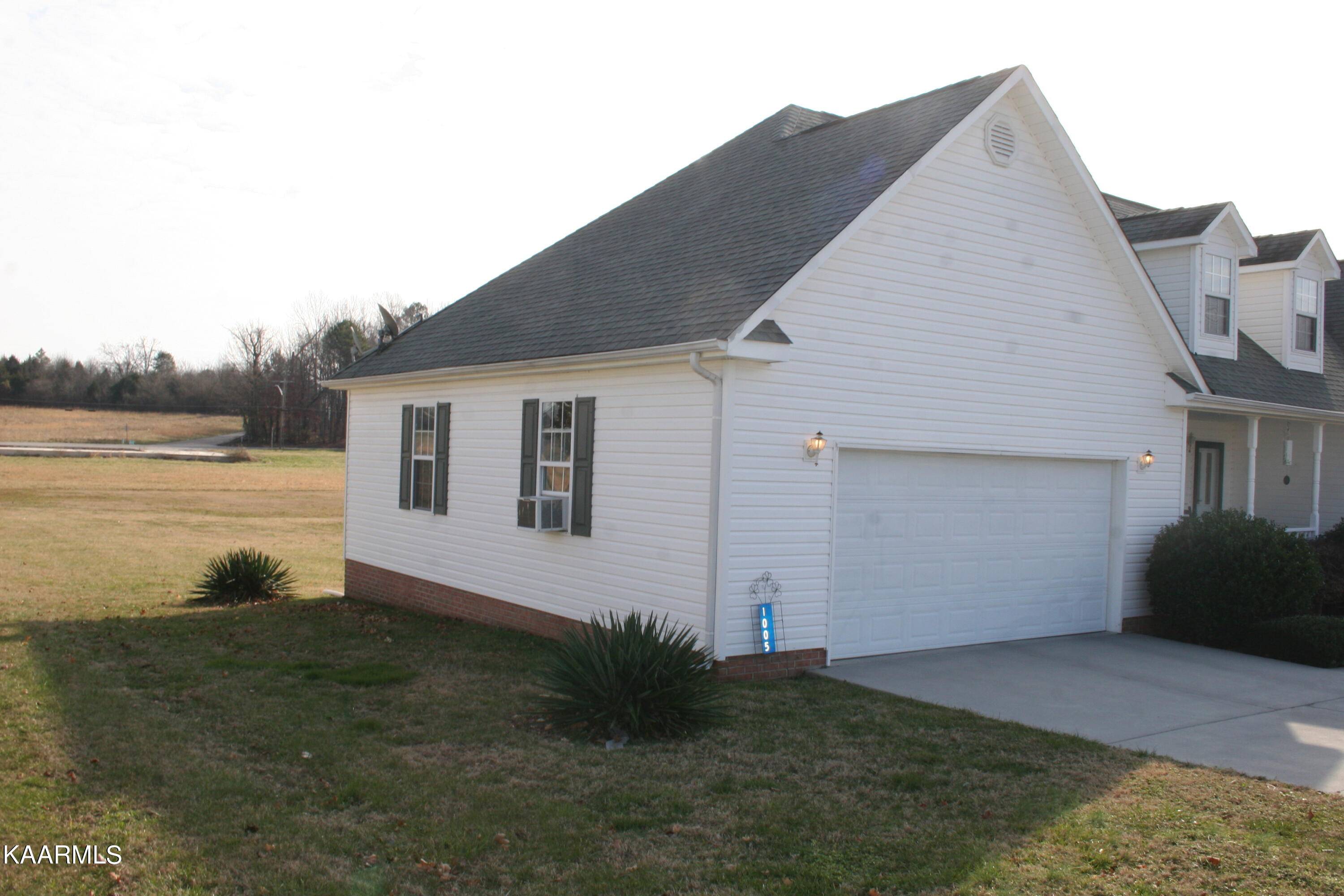 Madisonville, TN 37354,1005 Meek St