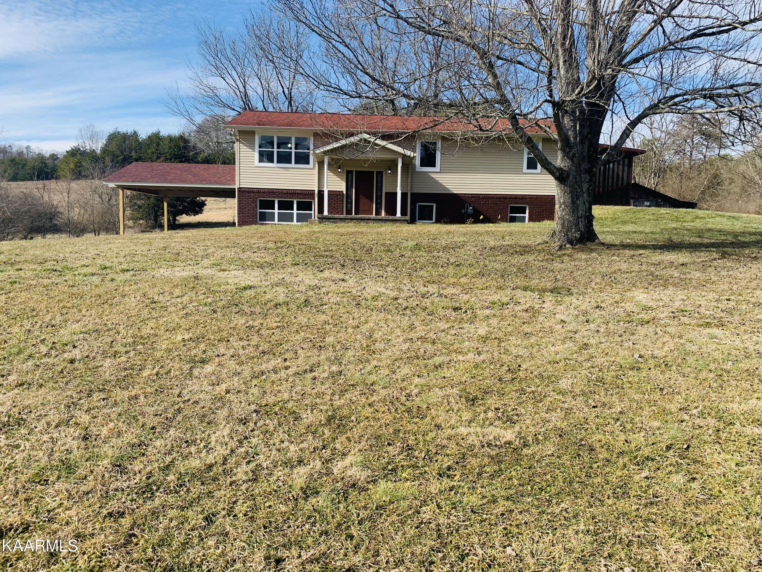 Heiskell, TN 37754,1046 Wolf Valley Rd