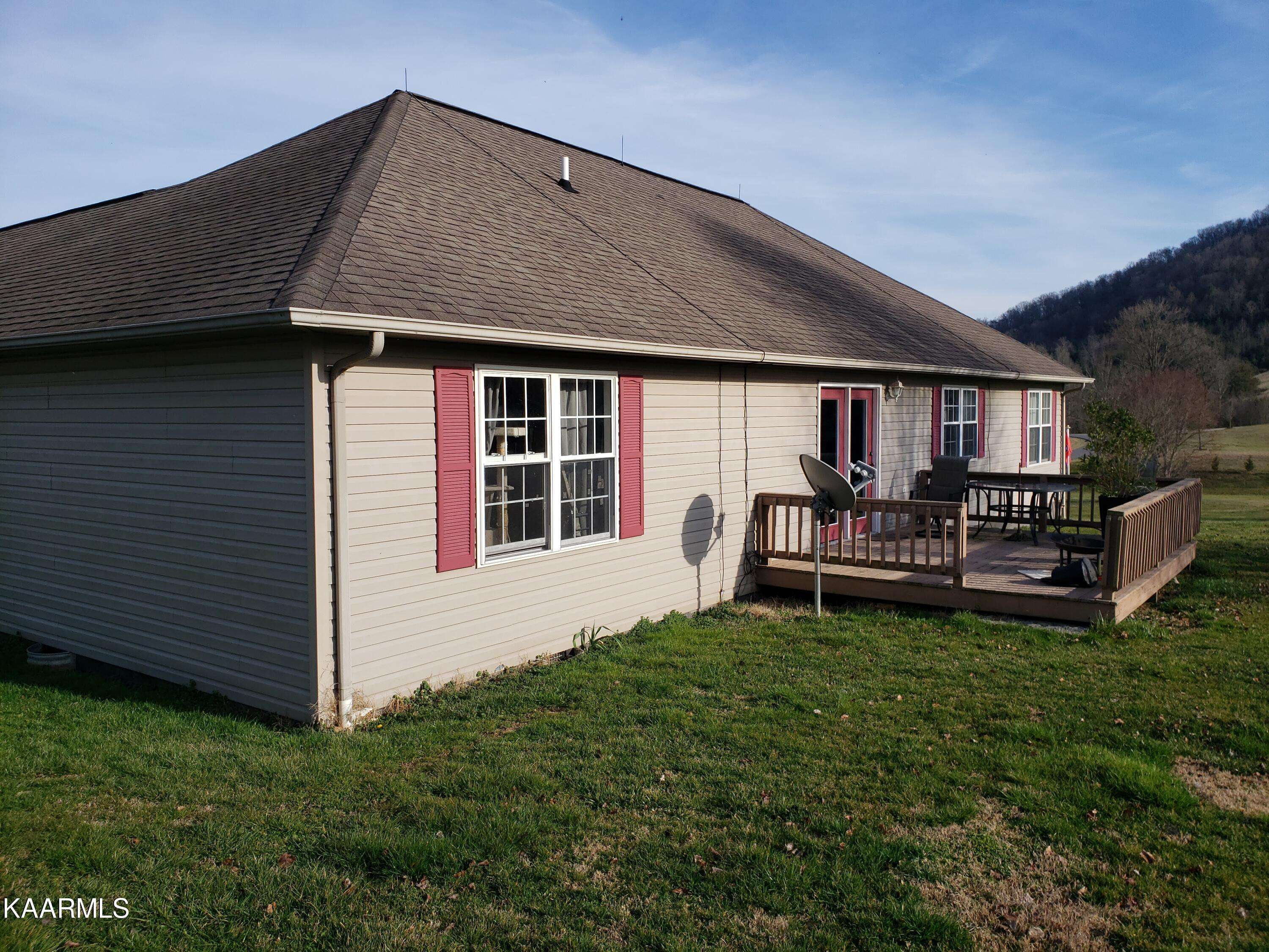 New Tazewell, TN 37825,112 Mountain Shores Rd