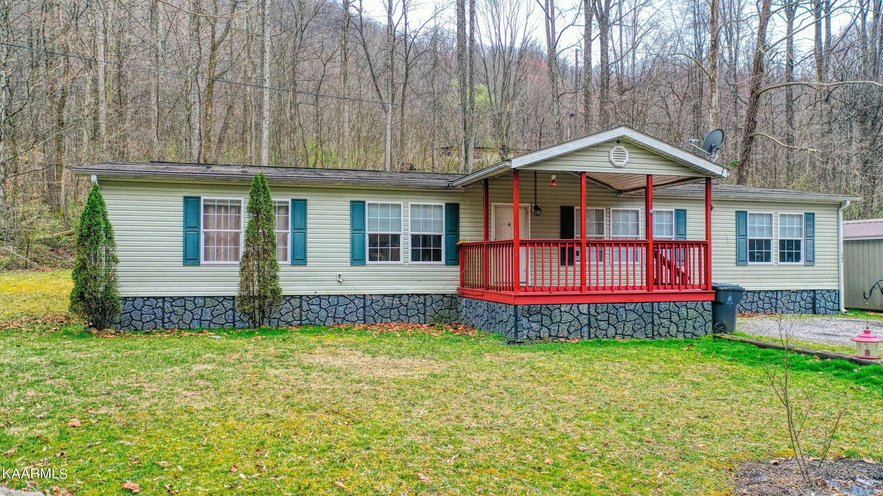 Oliver Springs, TN 37840,742 Bald Knob Rd