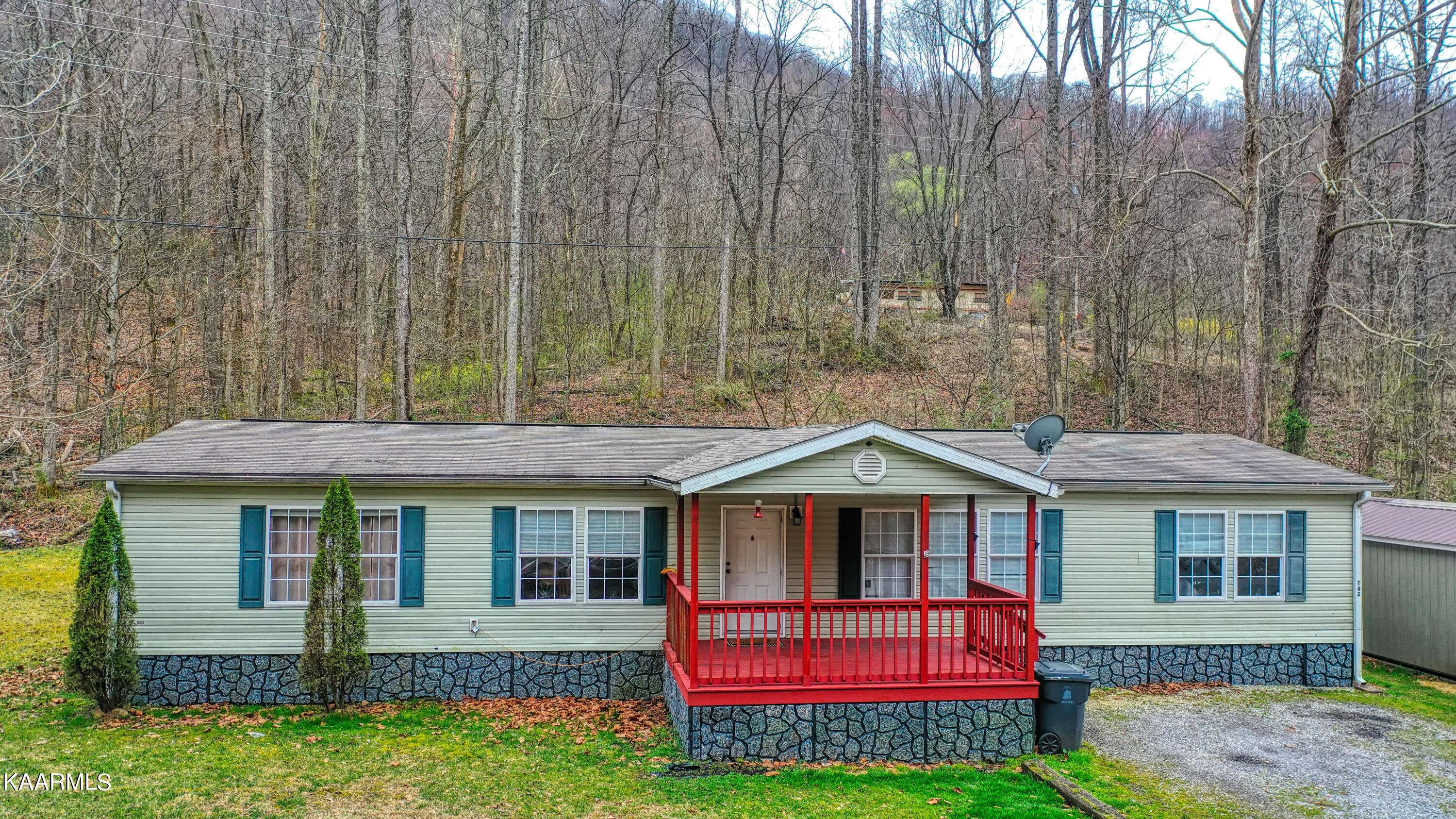 Oliver Springs, TN 37840,742 Bald Knob Rd