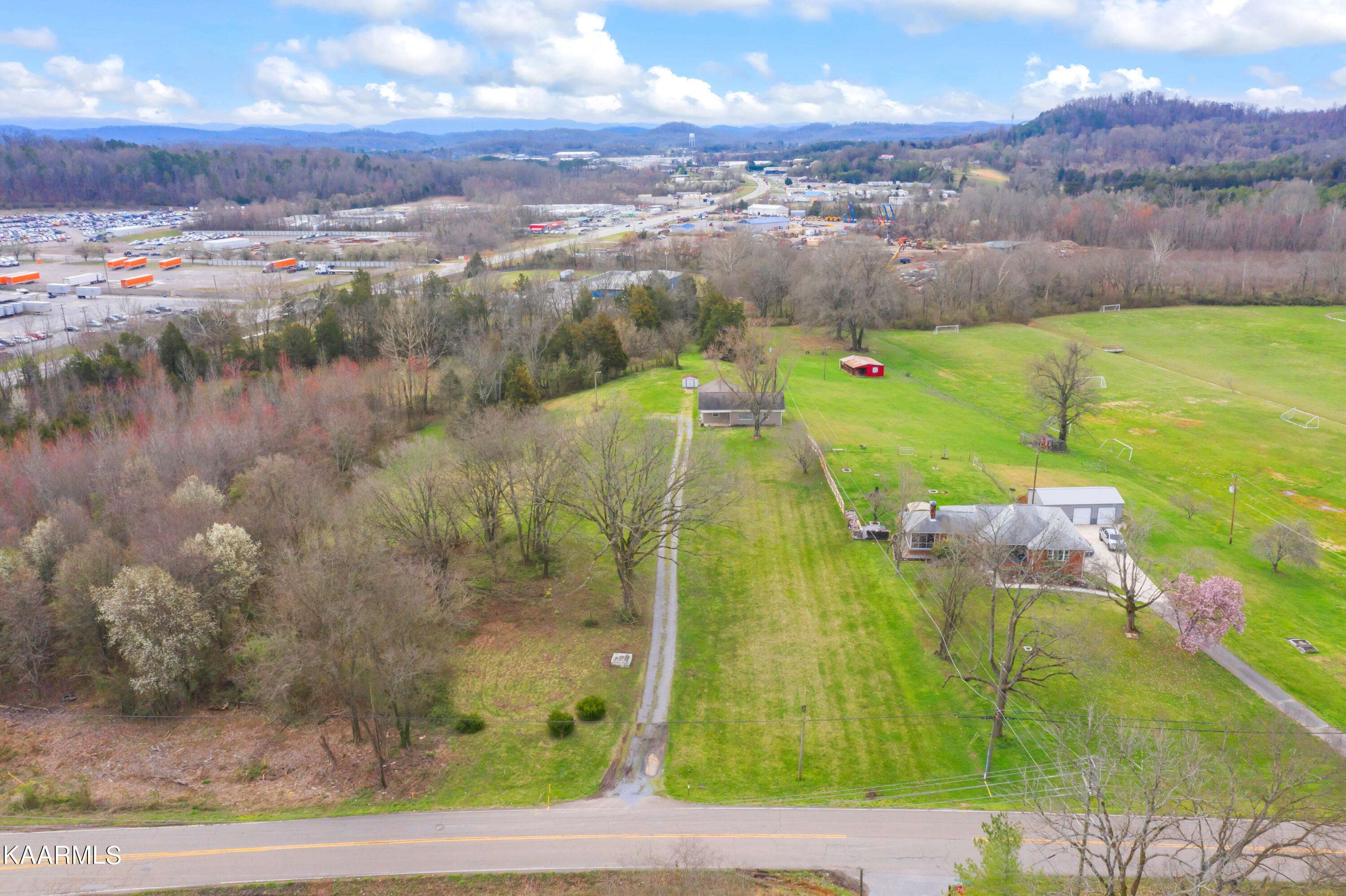 Knoxville, TN 37914,5500 Strawberry Plains PIKE